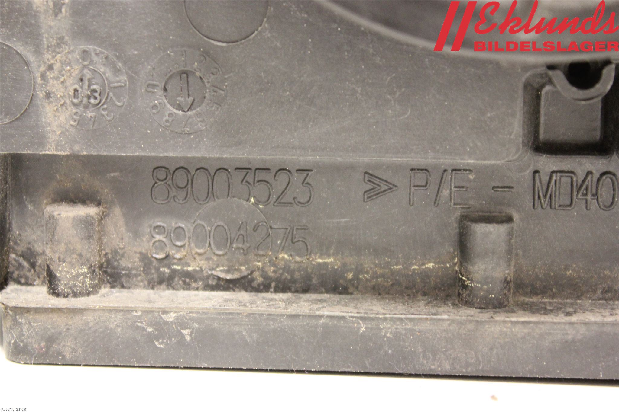 Renault LAGUNA II  01-05 Strålkastare Vänster