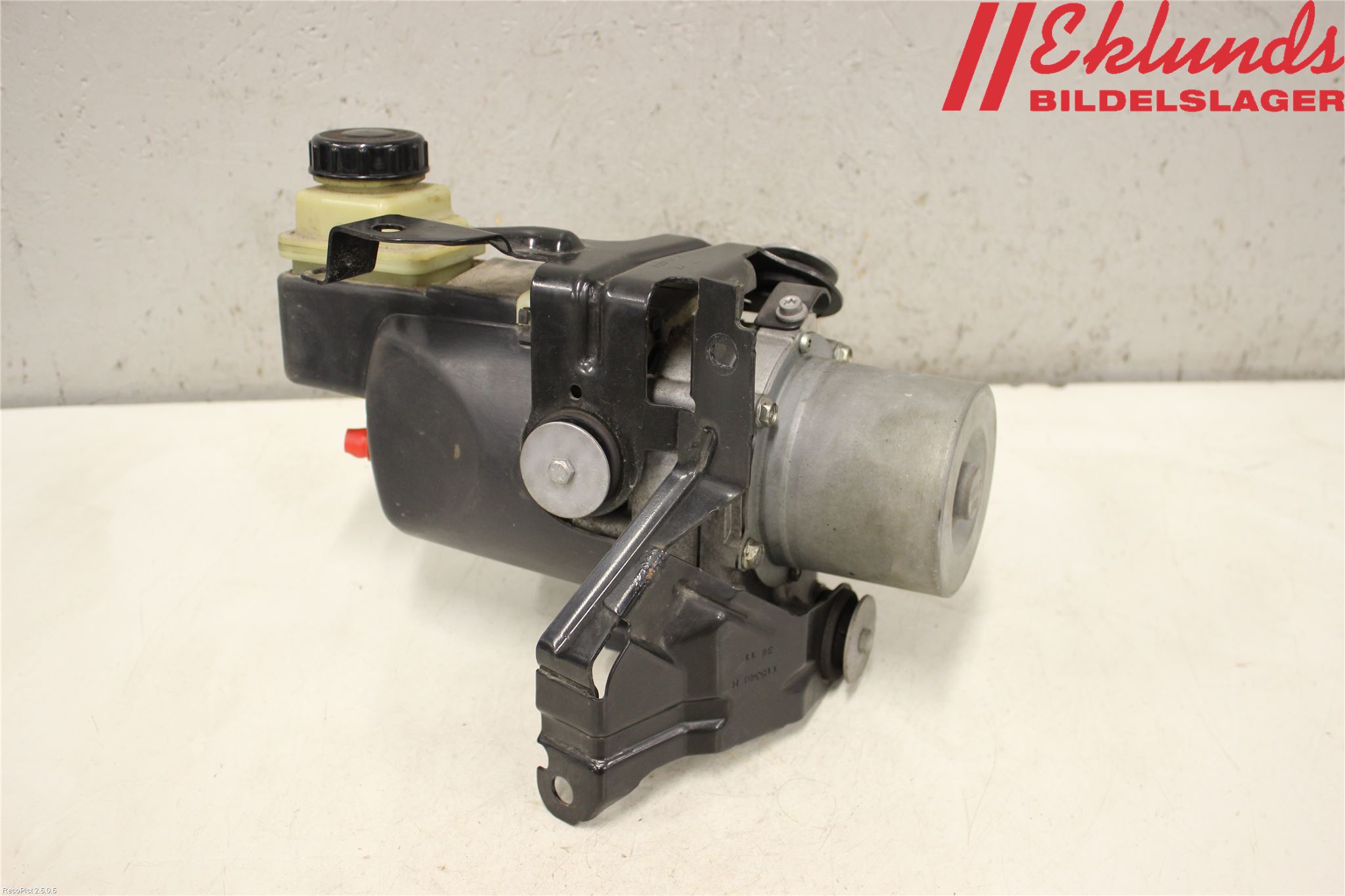 Renault LAGUNA III 11-15 Styrservo Pump Elektrisk