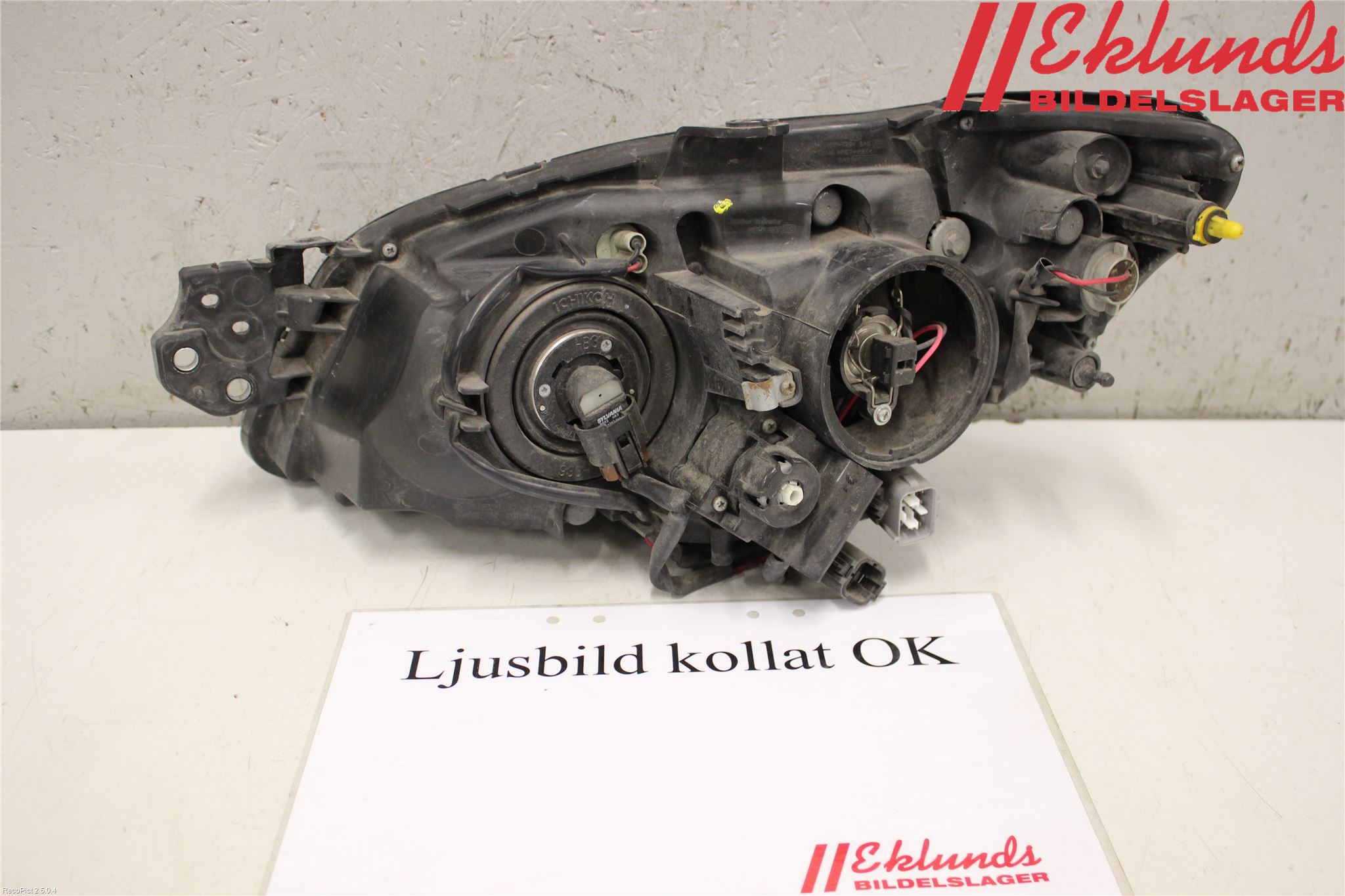 Subaru IMPREZA II  06-07 Strålkastare Höger