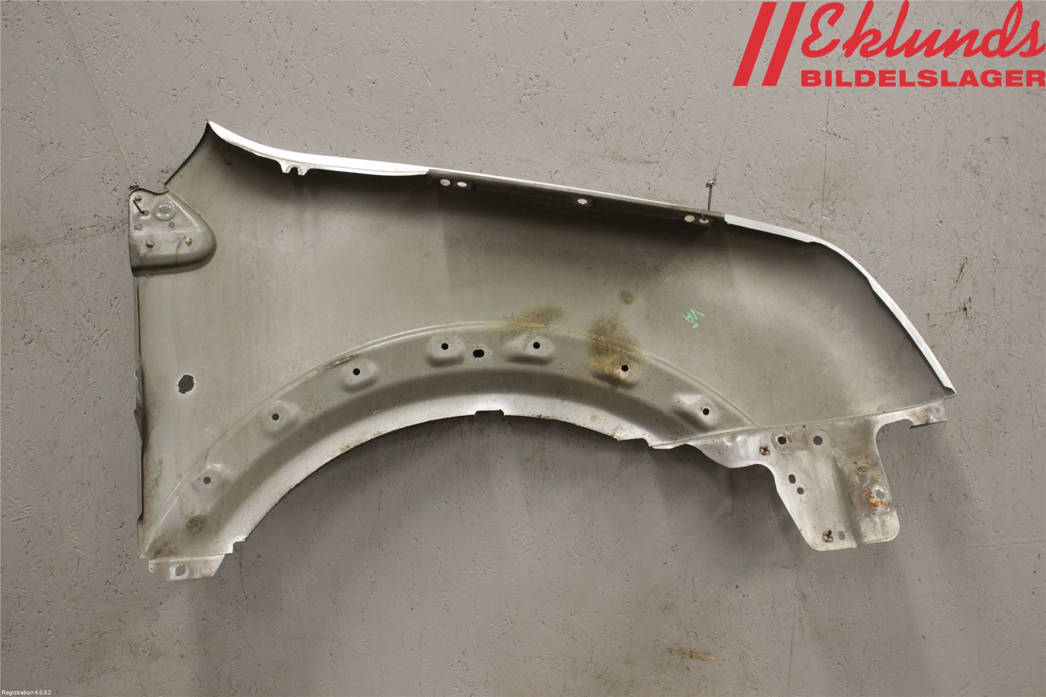 Ford TRANSIT CONNECT 03-08 Skärm Fram Vänster