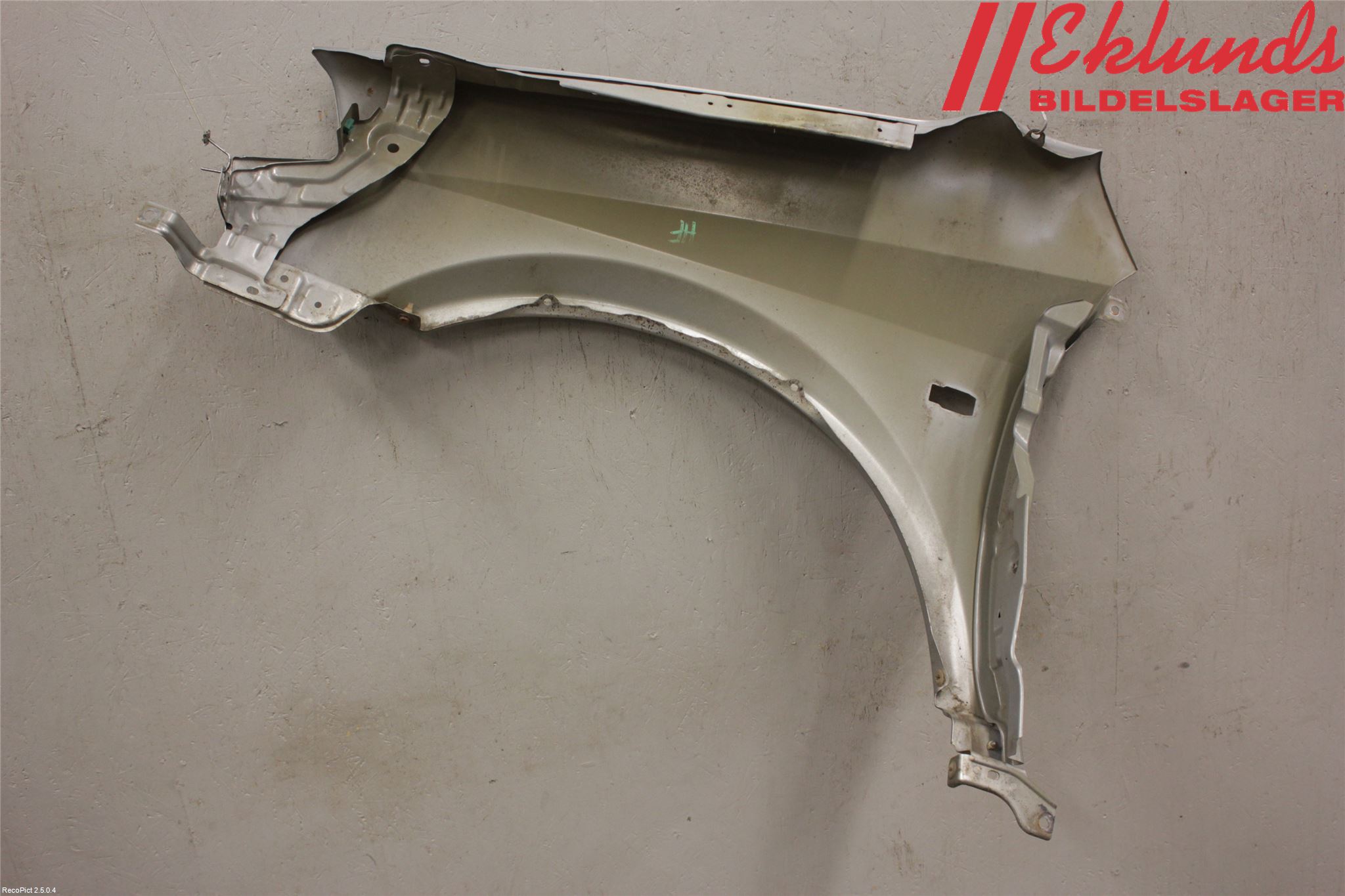 Nissan PRIMERA 02-07 Skärm Fram Höger