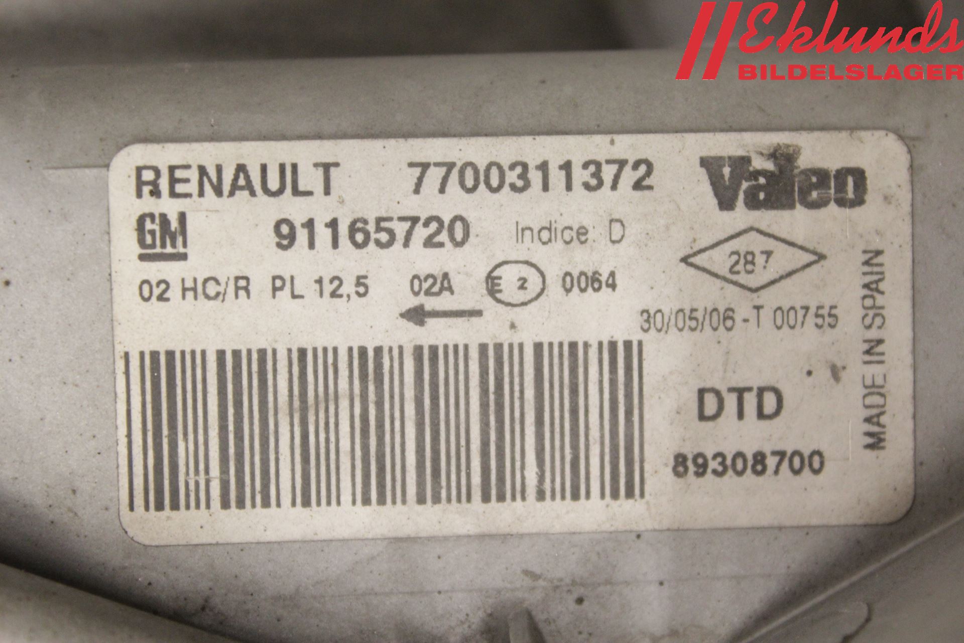 Opel VIVARO 01-14 Strålkastare Höger