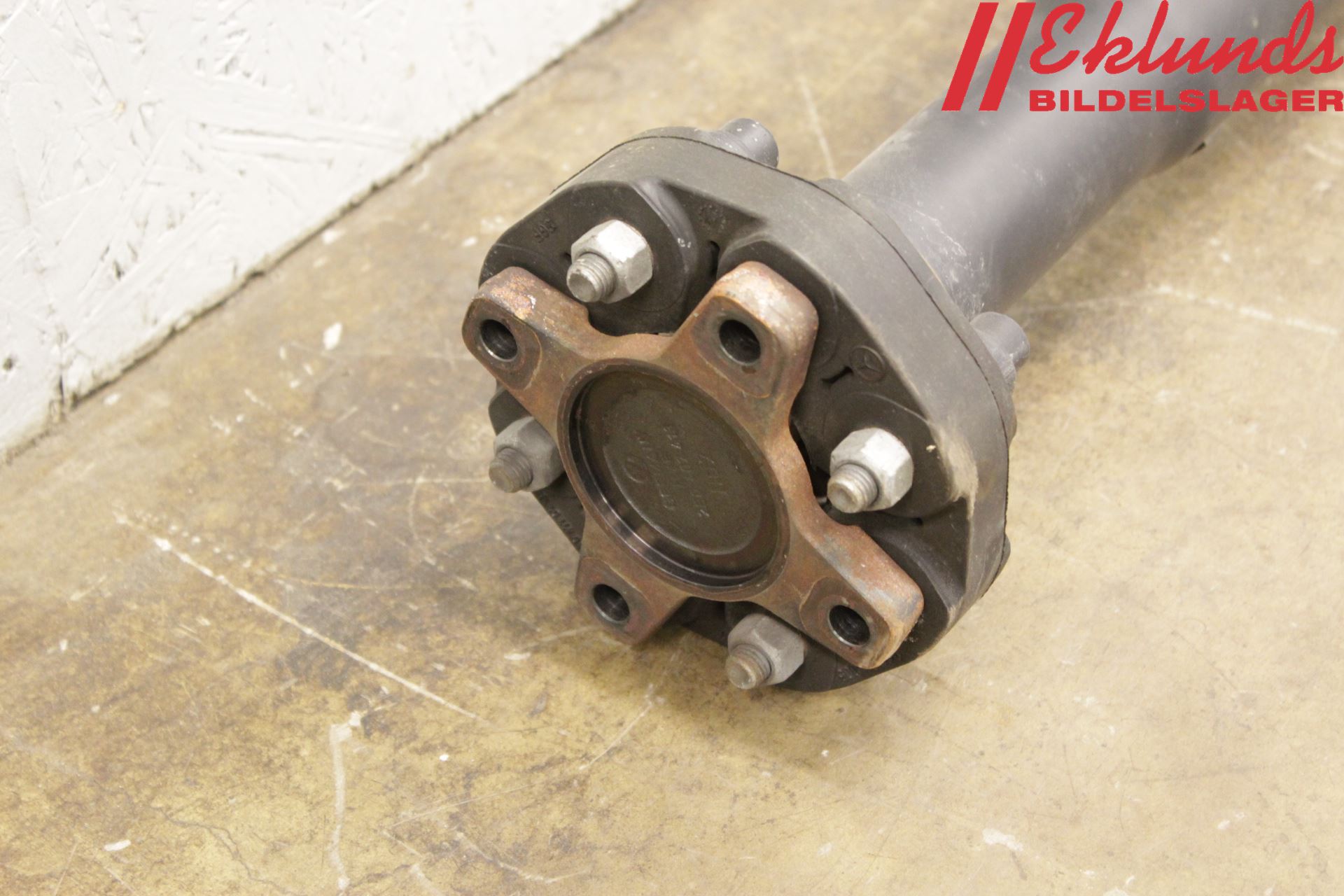 Volkswagen VW CRAFTER 06-16 Mellanaxel Främre