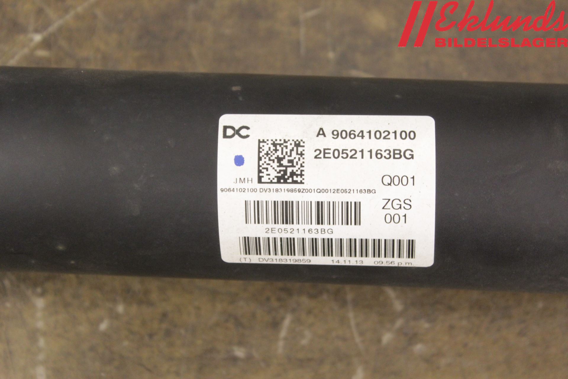 Volkswagen VW CRAFTER 06-16 Mellanaxel Främre