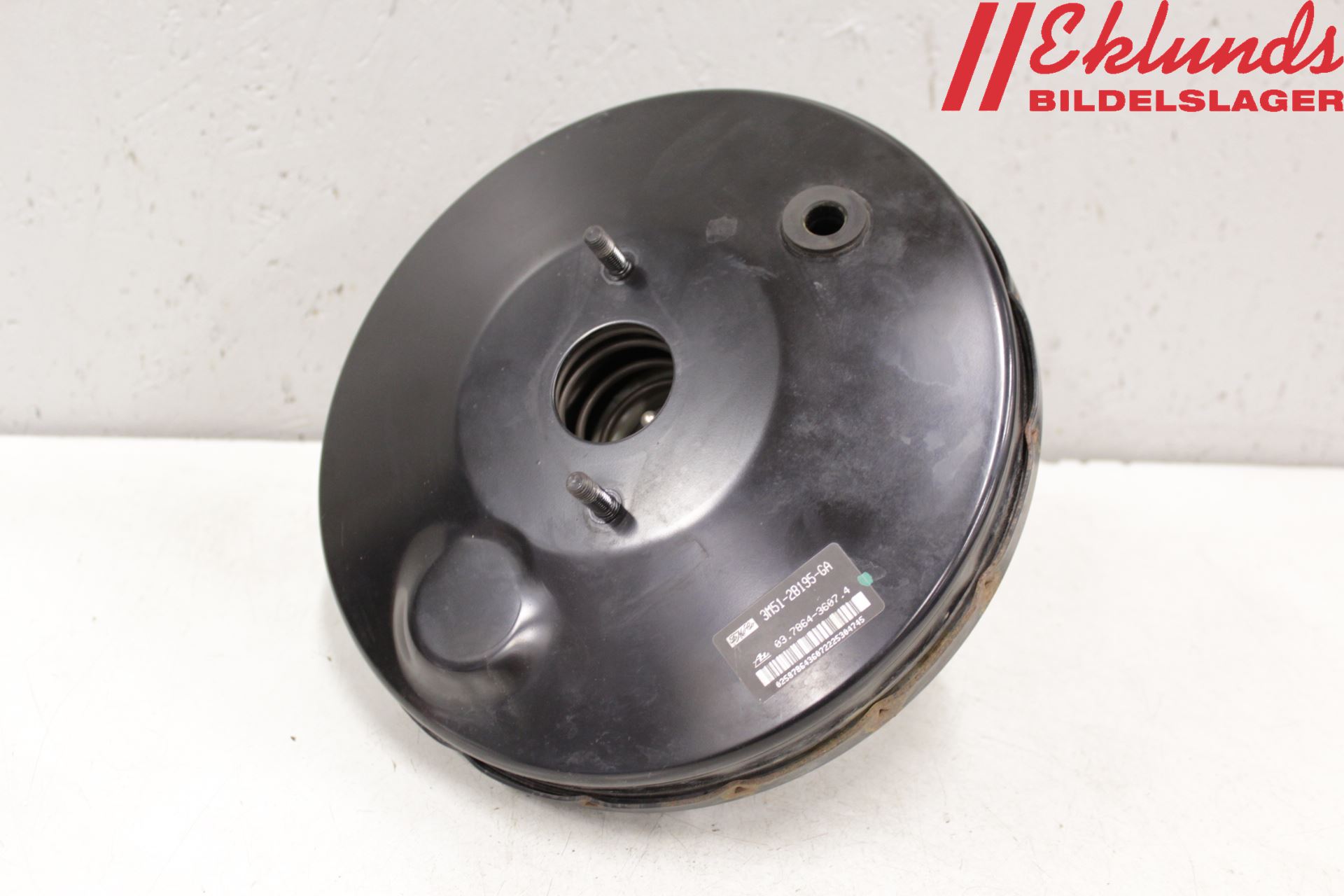 Ford FOCUS     04-07 Bromsservo