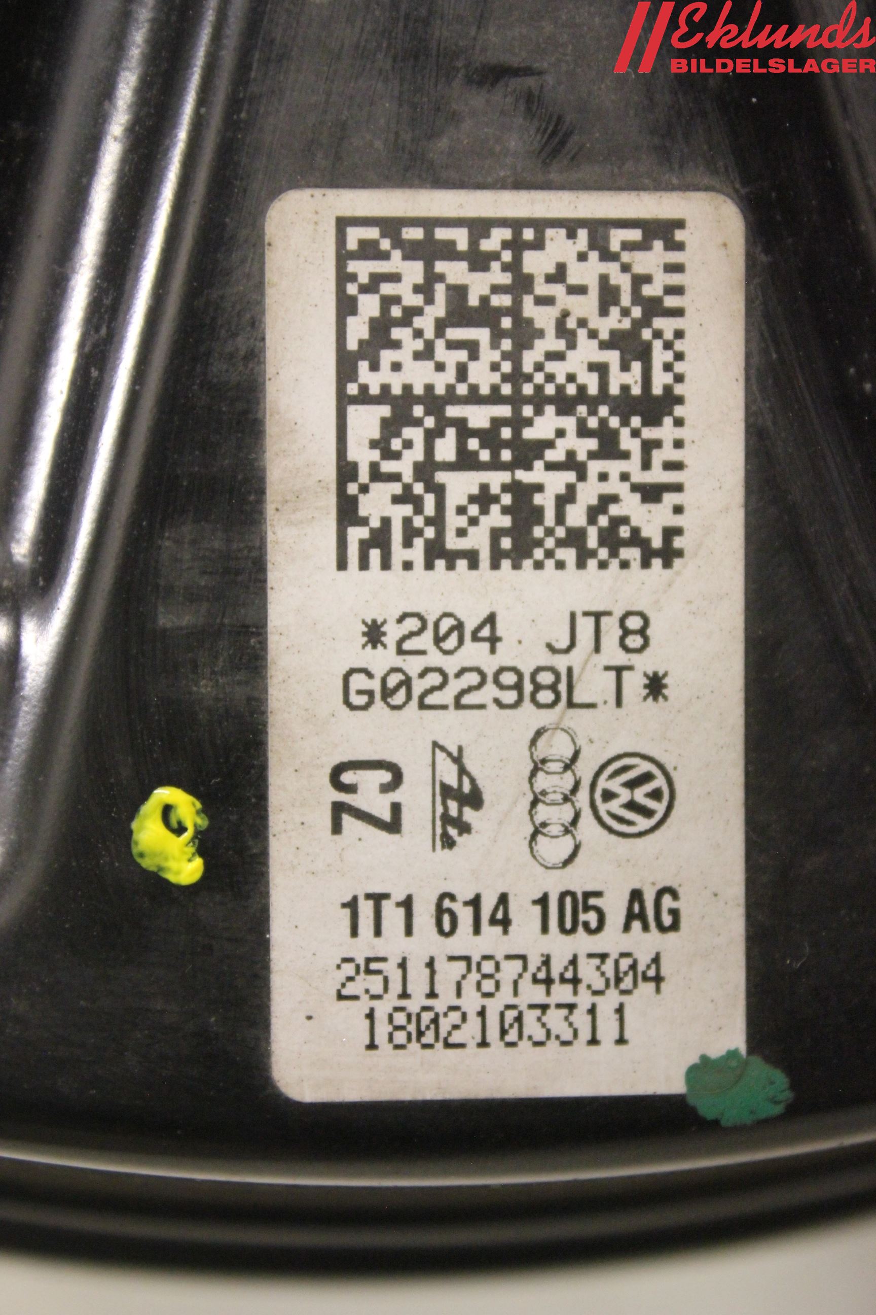 Volkswagen VW TOURAN 10-15 Bromsservo