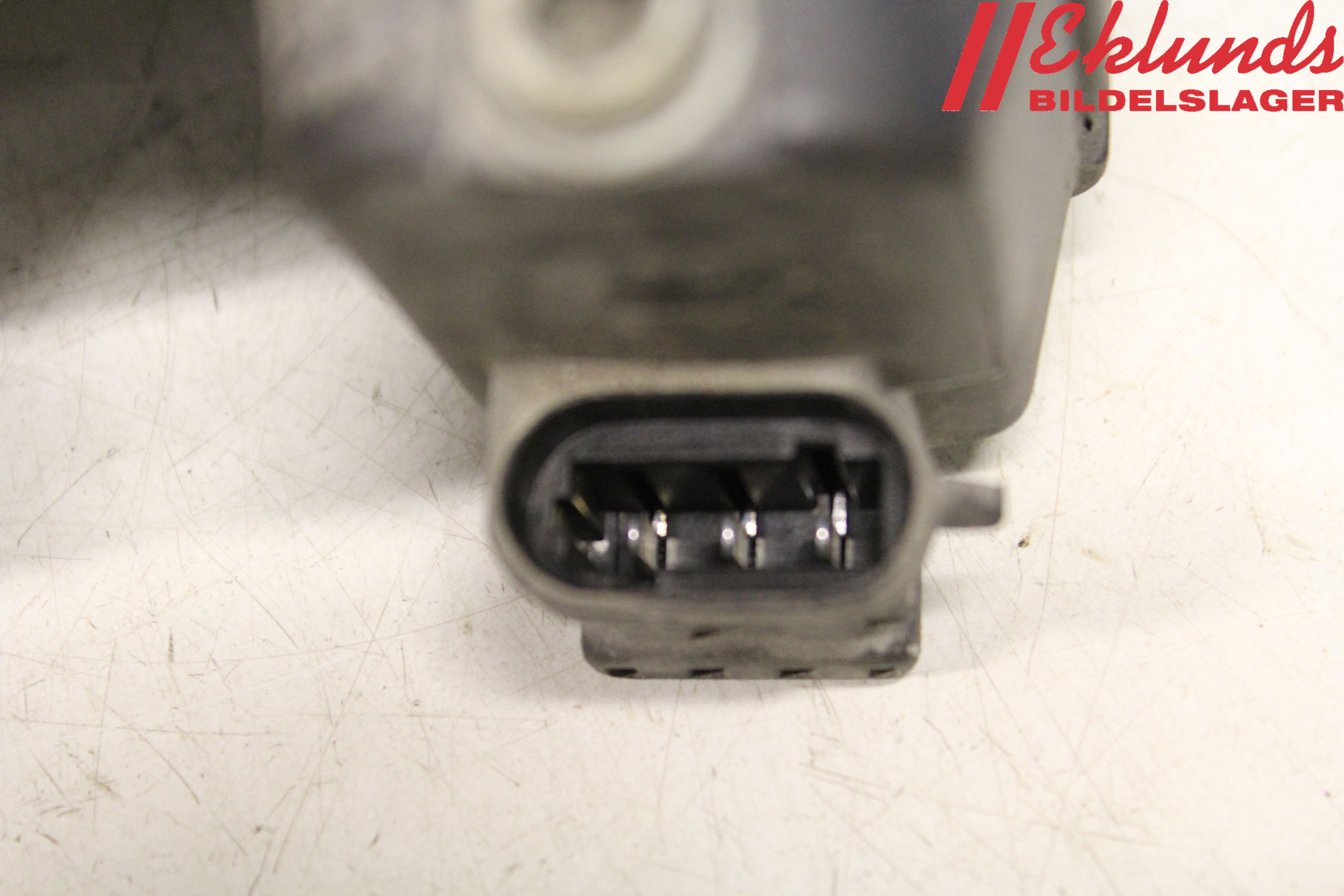 Renault TRAFIC   02-14 Strålkastare Vänster