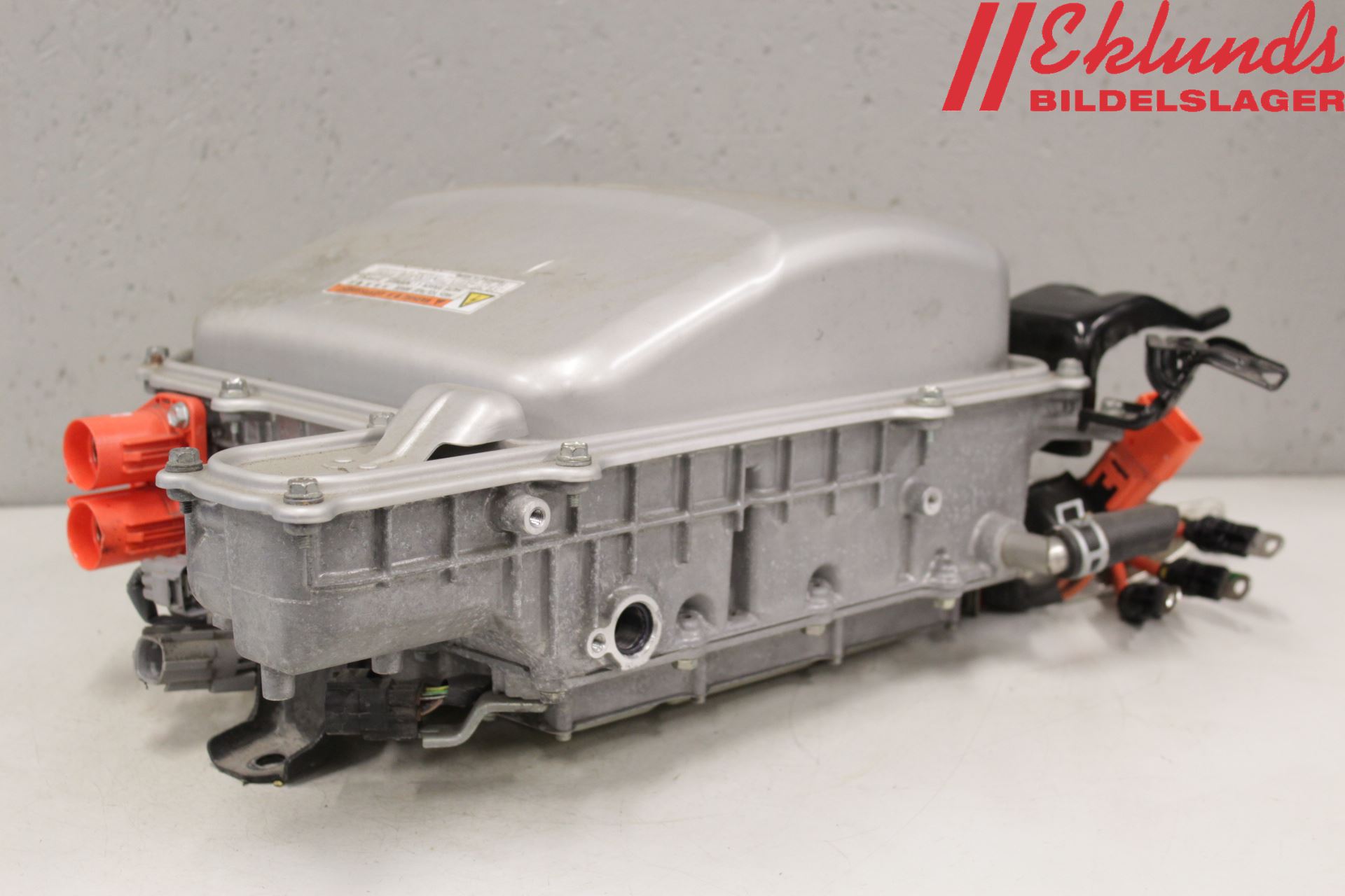 Toyota PRIUS NWH20 04-08 Hybridconverter