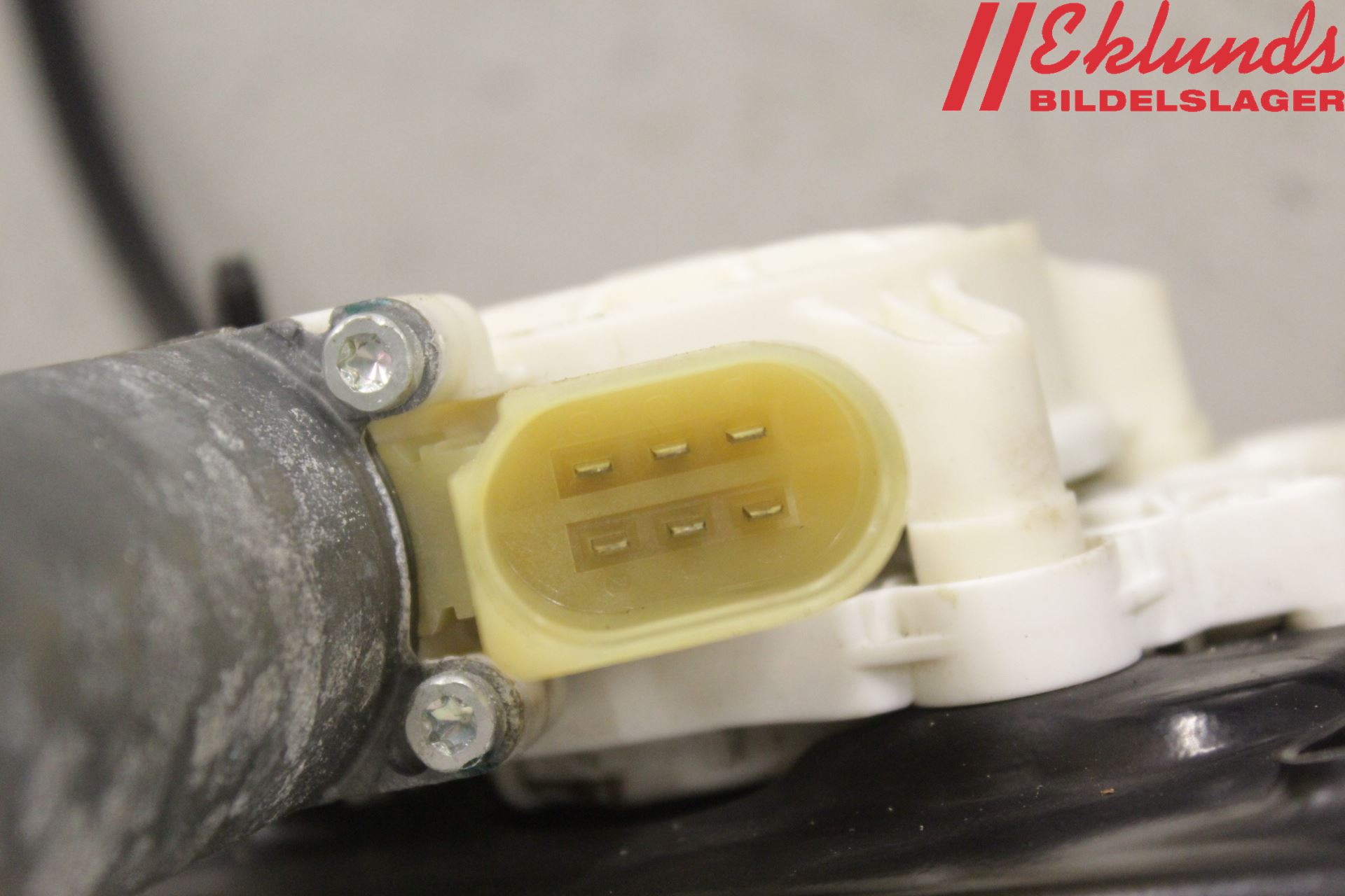 BMW X6 E71/E72   08-14 Fönsterhiss El Kompl