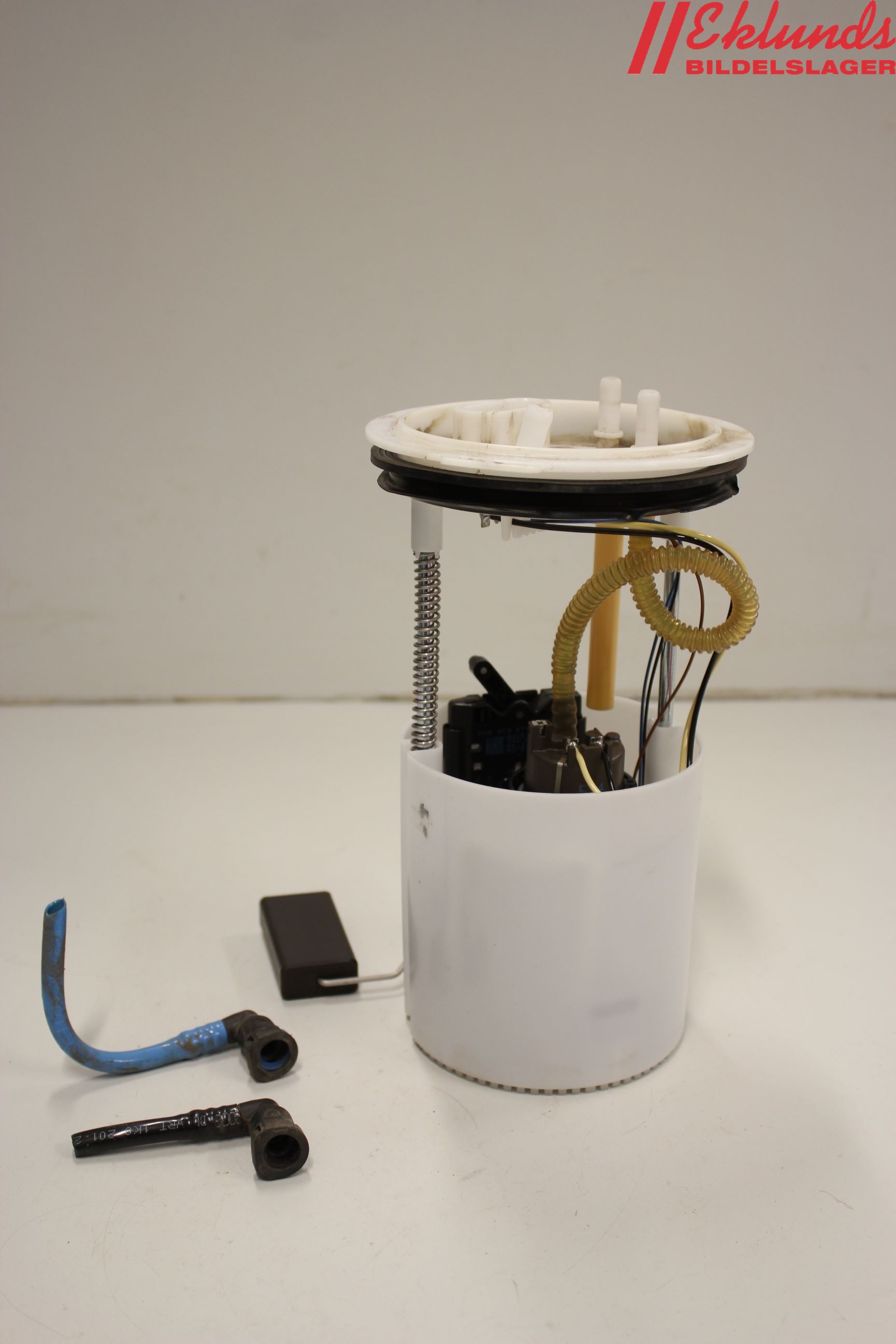 Volkswagen VW GOLF V 04-09 Bränslepump El