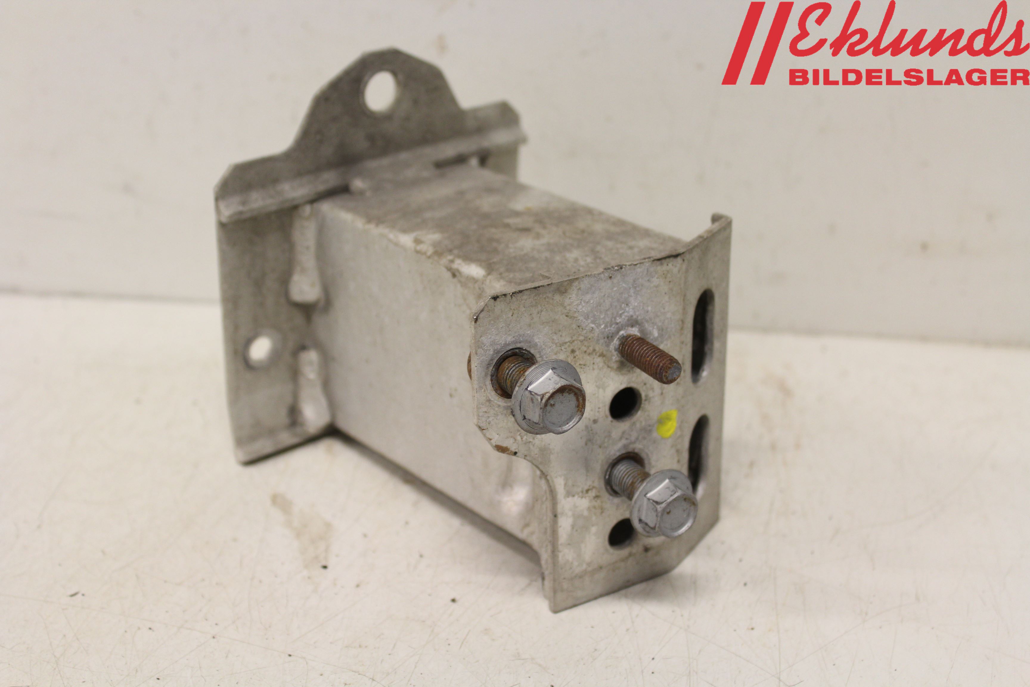 Lexus CT 200h Stötfångarbärjärn Bak