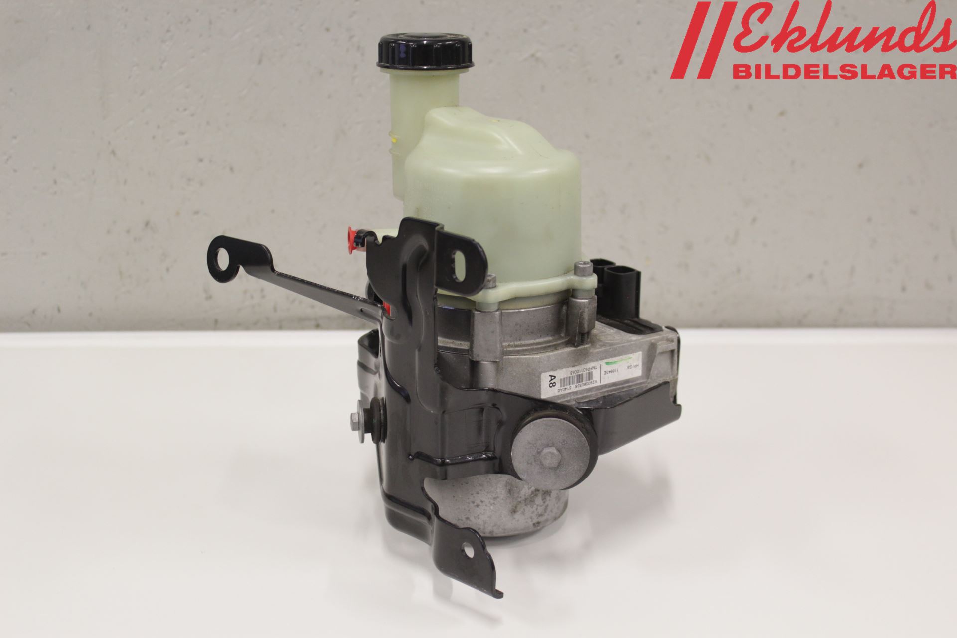 Dacia DOKKER 13- Styrservo Pump Elektrisk