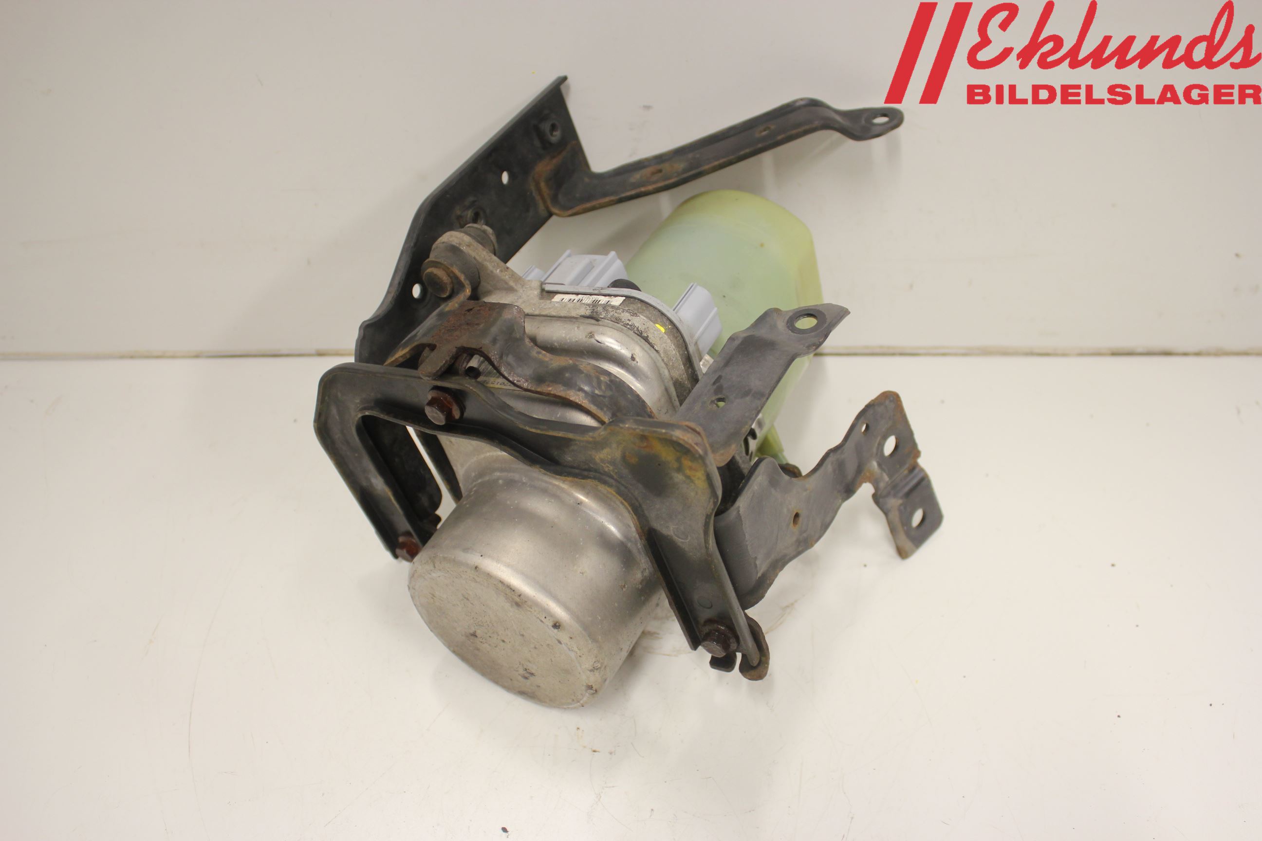 Ford FOCUS     04-07 Styrservo Pump Elektrisk
