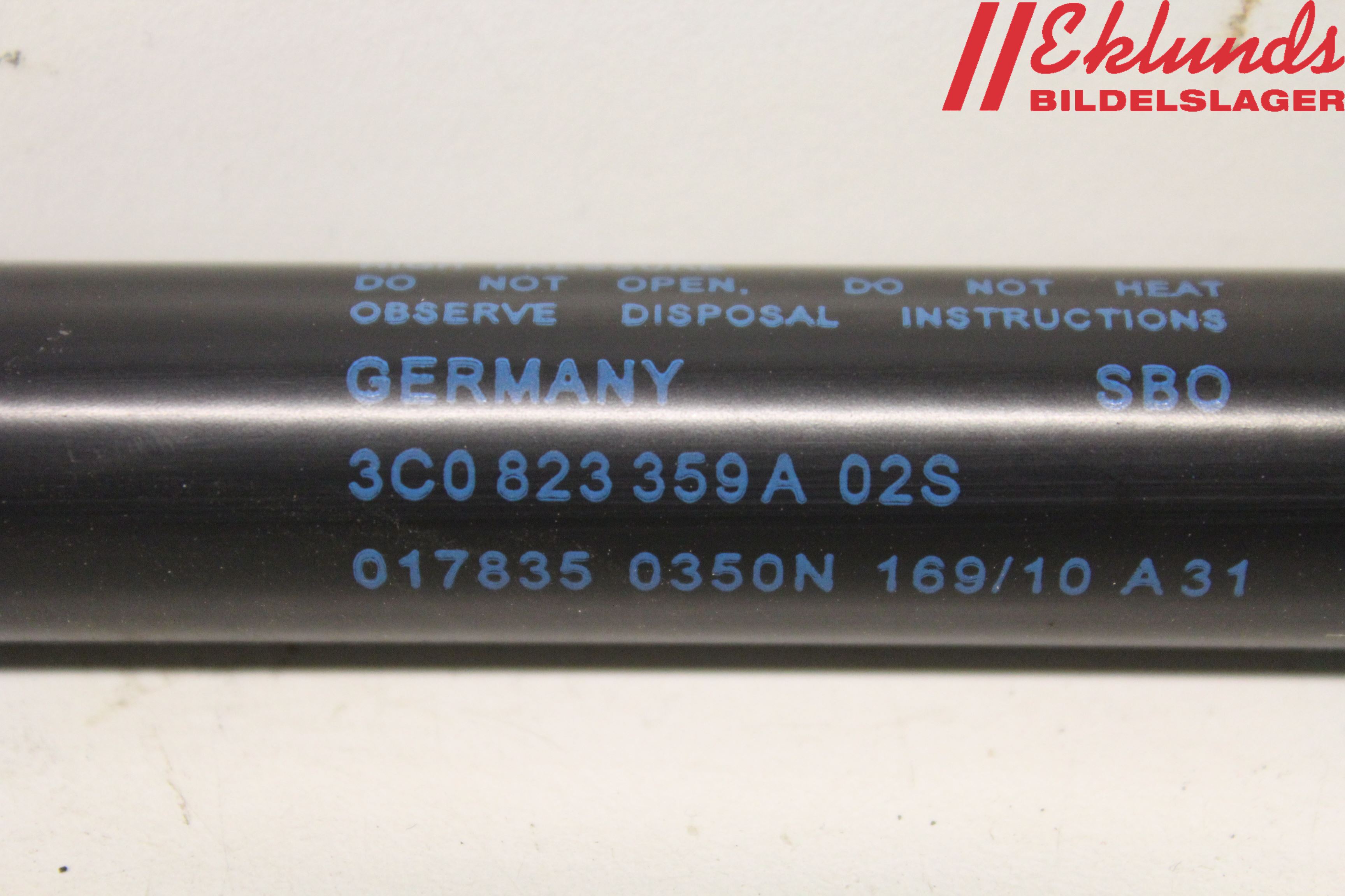 Volkswagen VW PASSAT 05-11 Gasfjäder Motorhuv