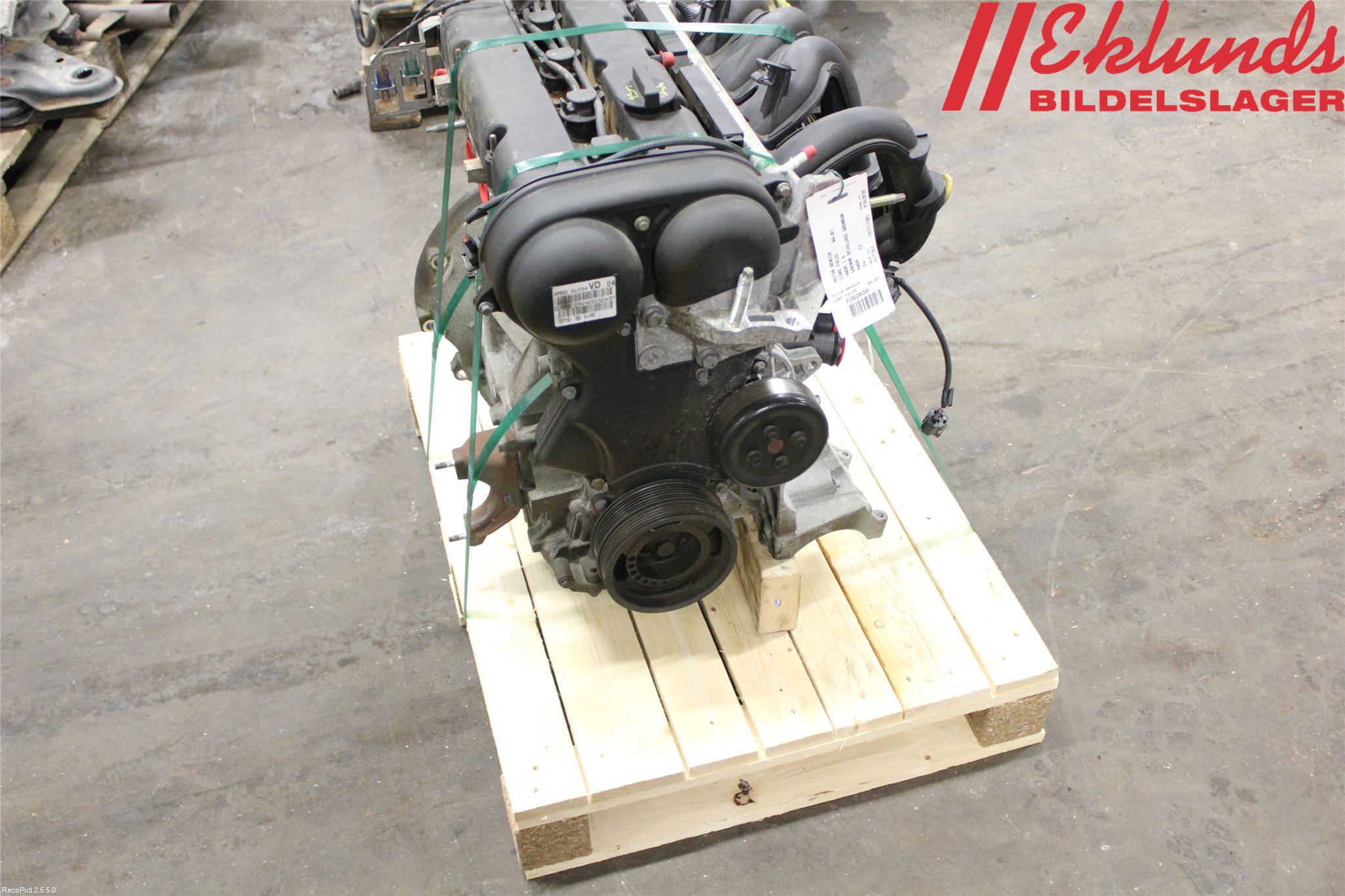 Ford FOCUS     04-07 Motor Bensin