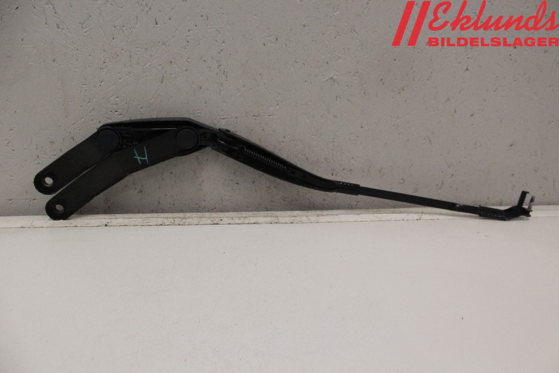 Mercedes-Benz MB E-KLASS (W212) 09-16 Torkararm Armar Vindruta