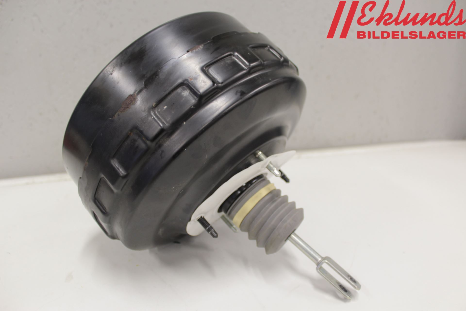 Volkswagen VW AMAROK 2H 10-22 Bromsservo