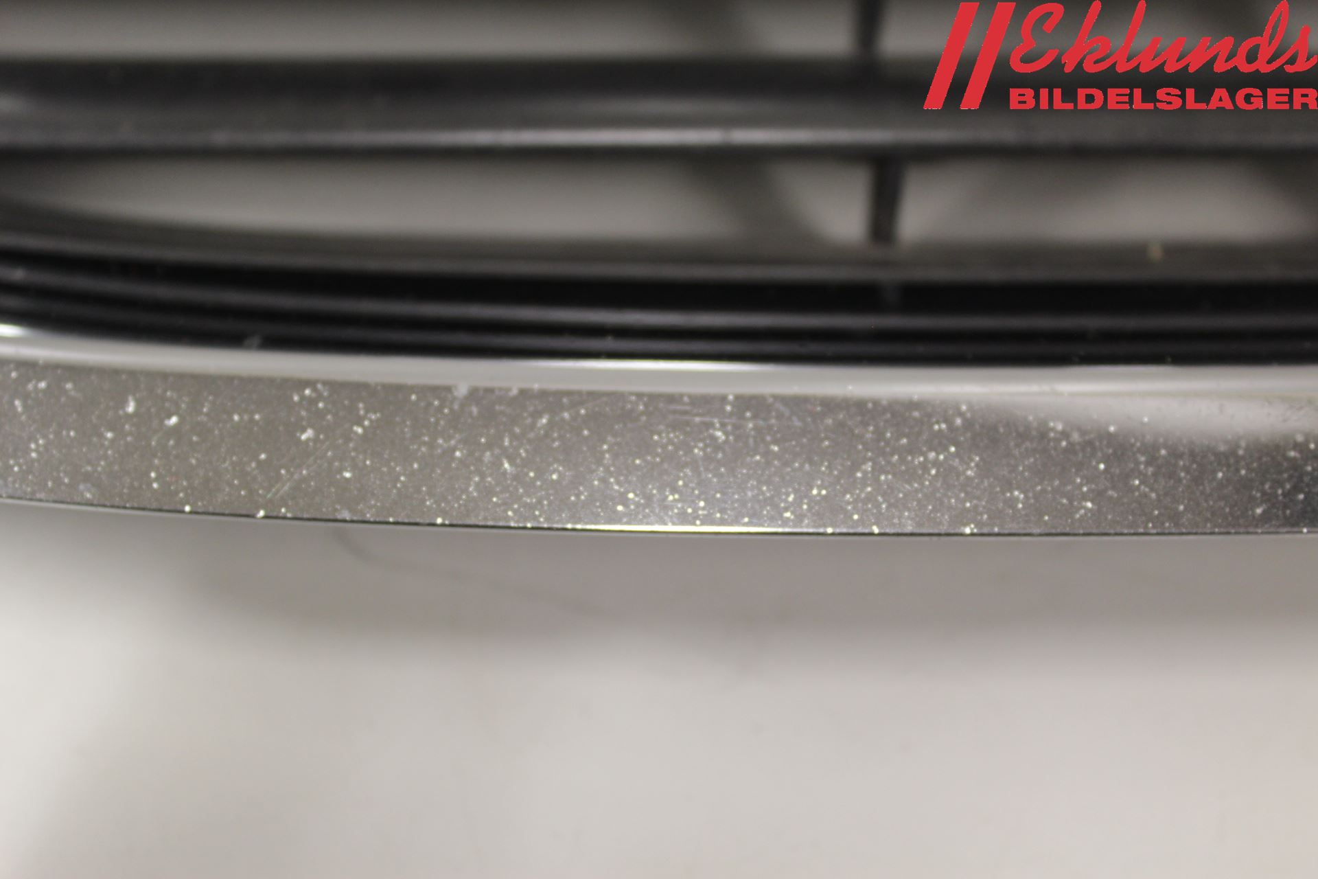 Saab 9-5     06-10 Grilldel Mitt