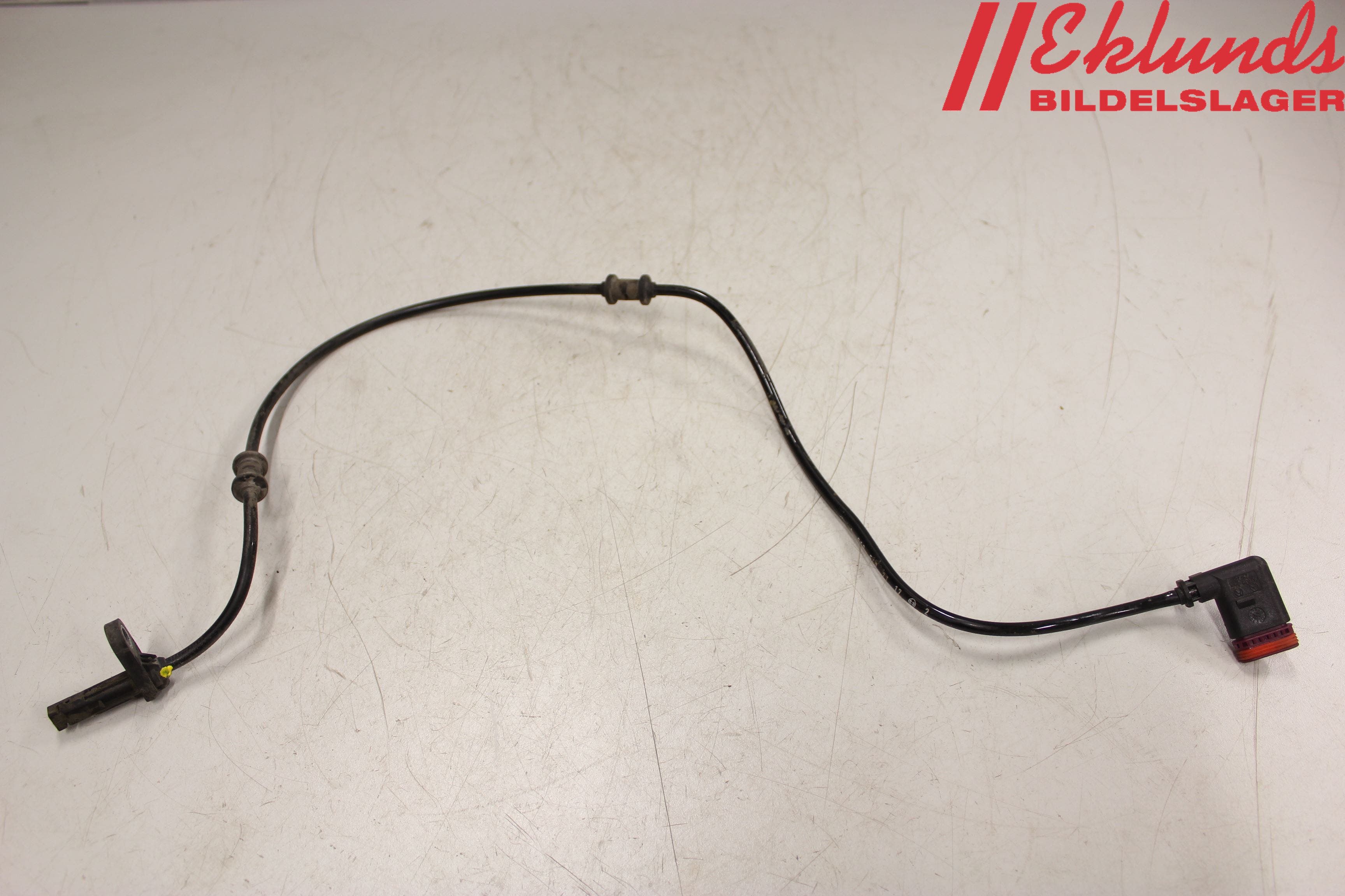 Mercedes-Benz MB E-KLASS (W212) 09-16 Abs Sensor