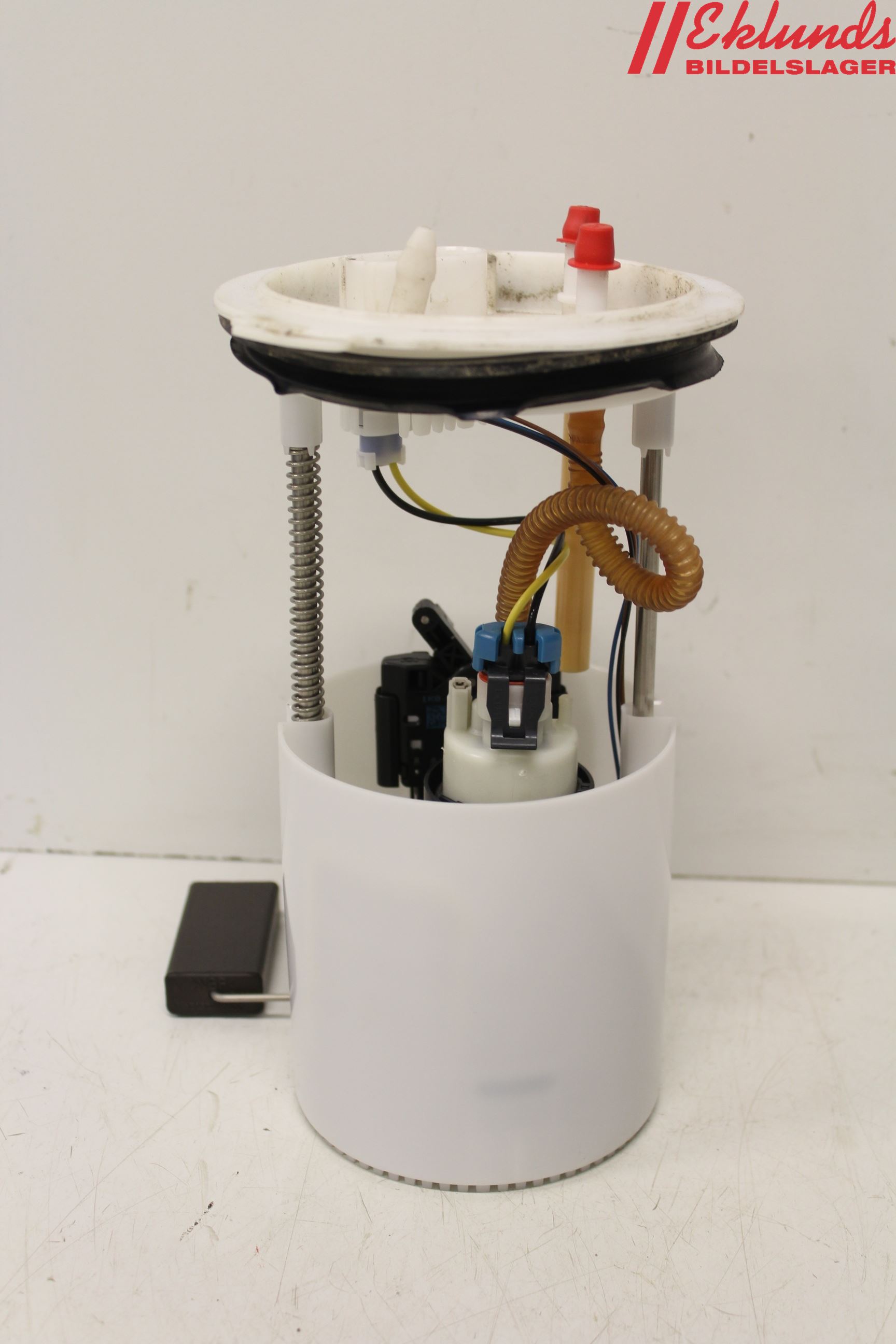 Volkswagen VW GOLF VI 09-13 Bränslepump El