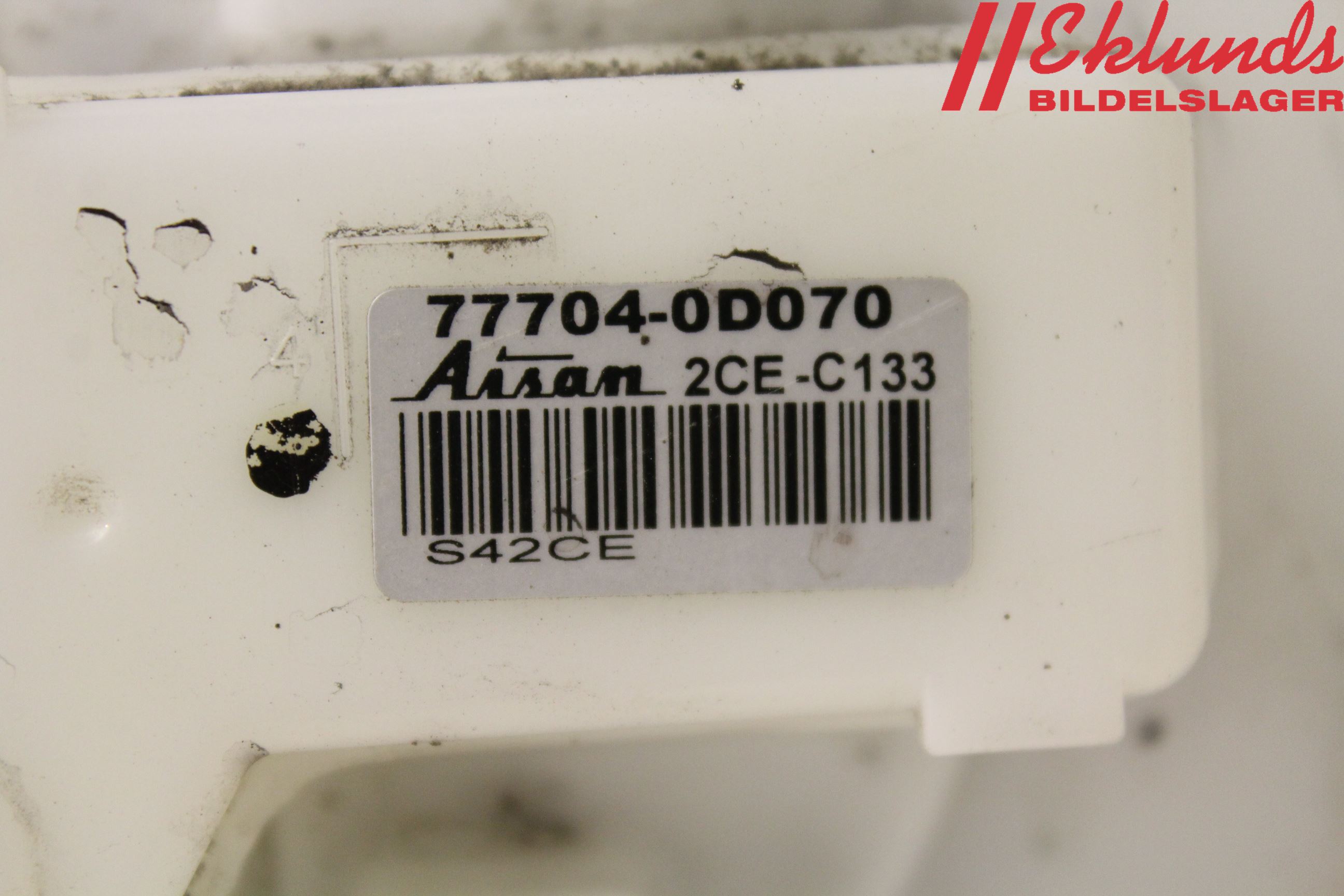 Toyota YARIS XP130 12-14 Bränslepump El