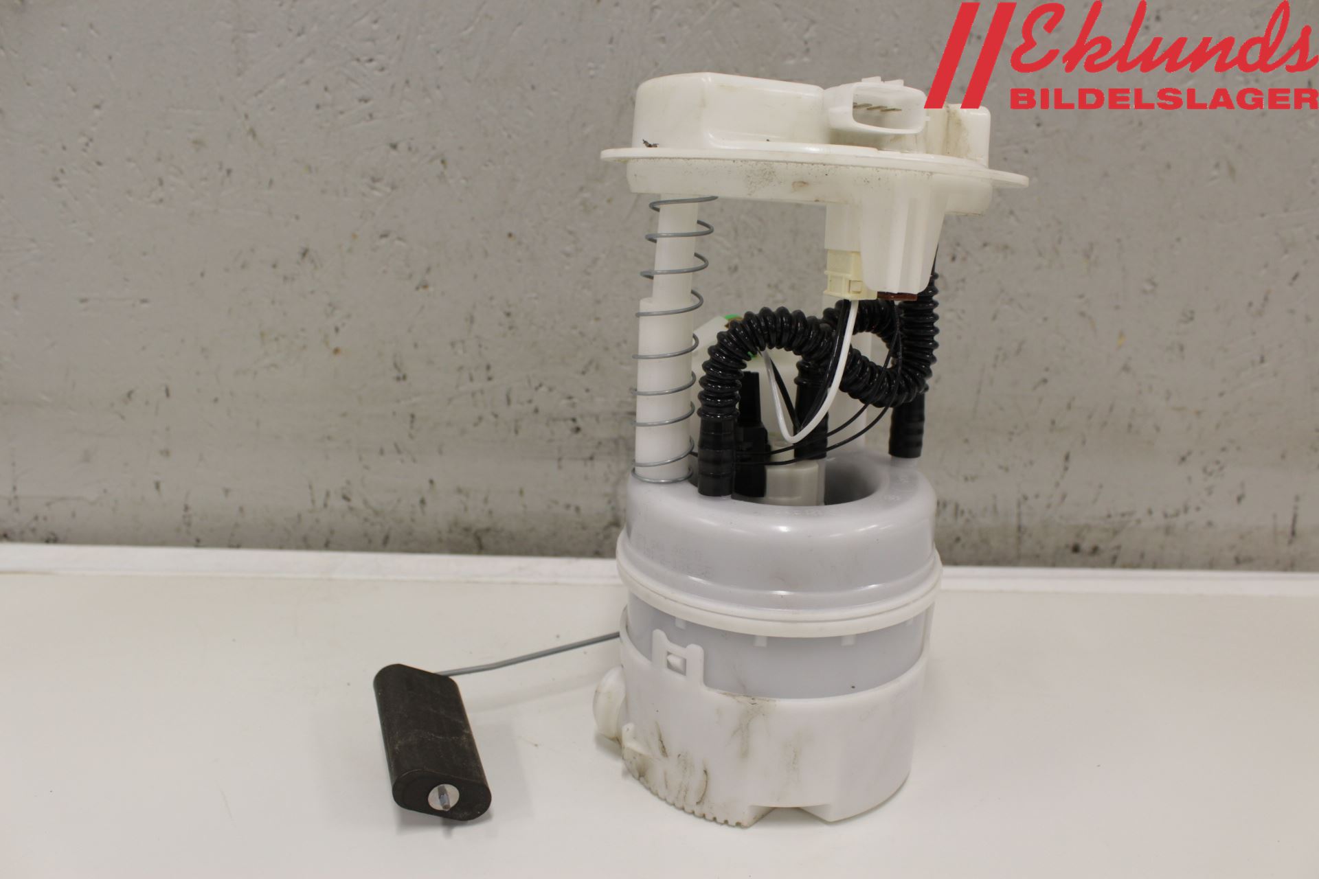 Renault TWINGO II 07-16 Bränslepump El