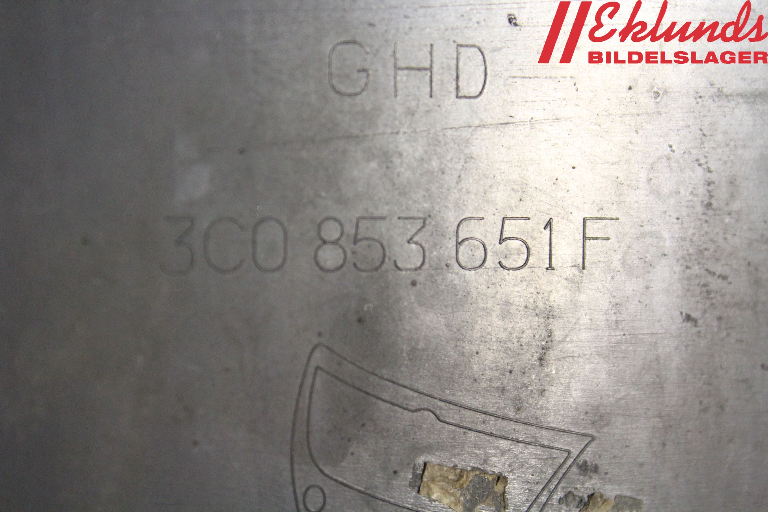 Volkswagen VW PASSAT 05-11 Grill Komp