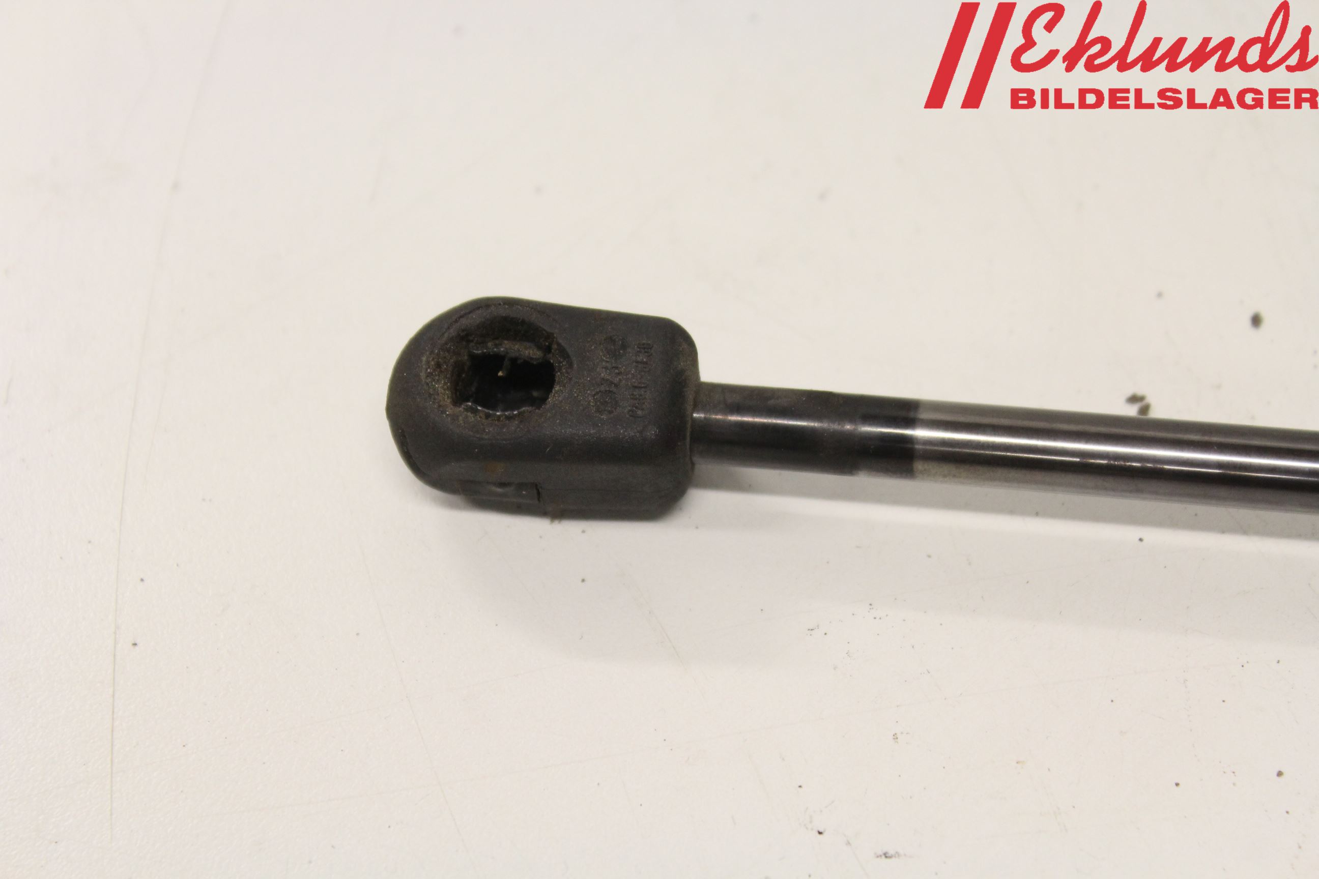 Toyota COROLLA VERSO 04-07 Gasfjäder Baklucka