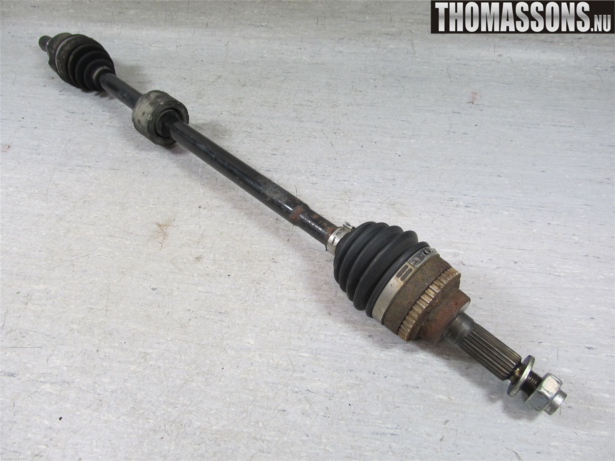 Suzuki ALTO 79-14 Drivaxel Fram Höger