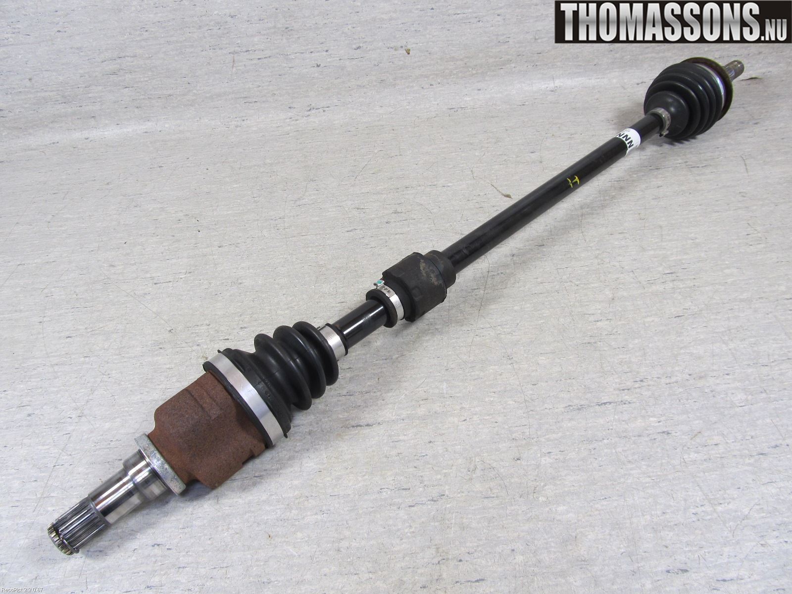 Toyota YARIS XP90 06-11 Drivaxel Fram Höger