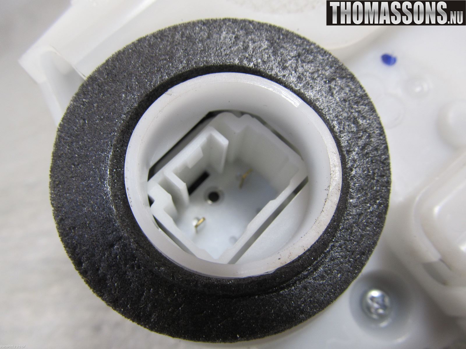 Toyota YARIS XP90 06-11 Låskista-Dörrlås