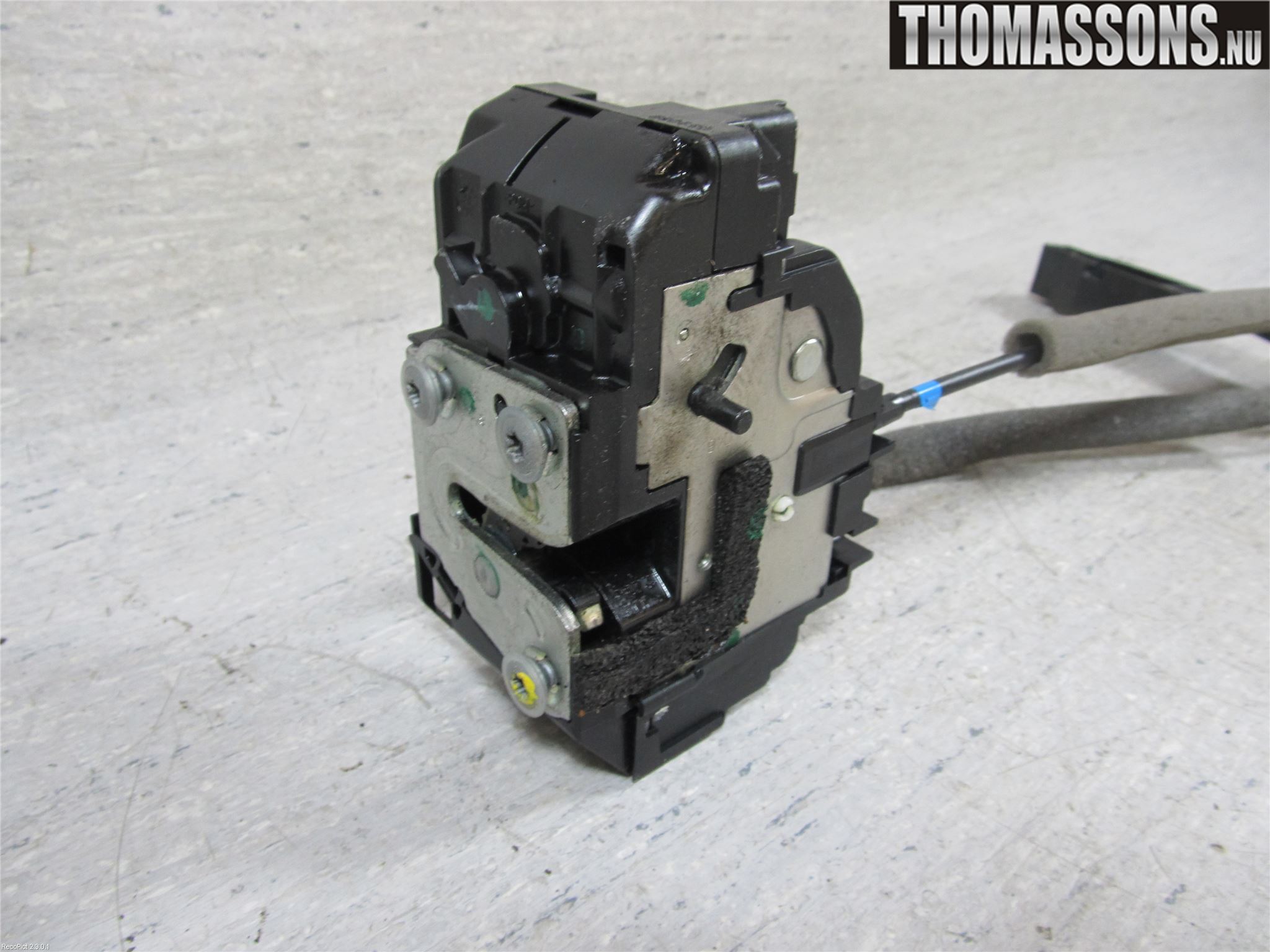 Nissan NAVARA 05-16 Låskista-Dörrlås