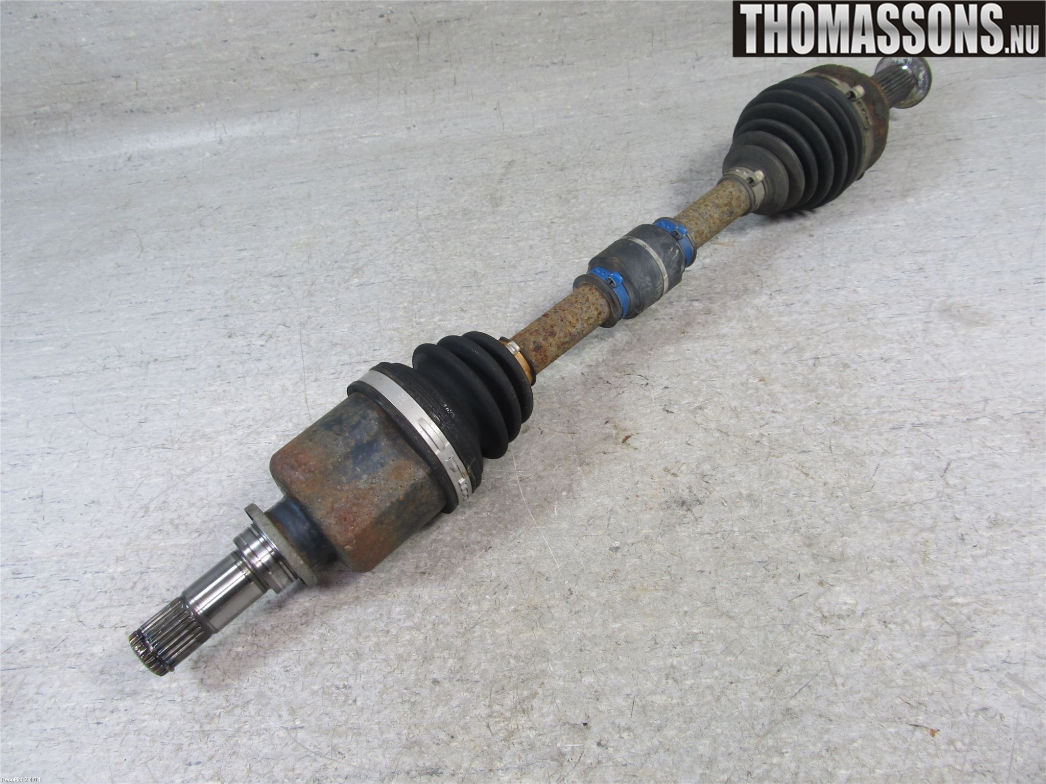 Mazda 3 I 07-08 Drivaxel Fram Vänster