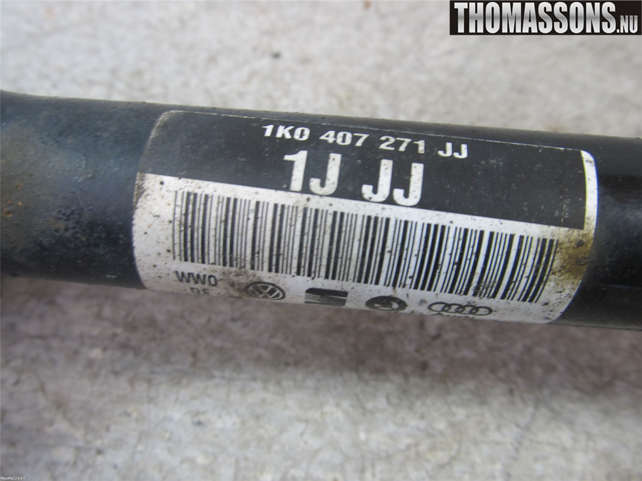 Volkswagen VW PASSAT 05-11 Drivaxel Fram Vänster