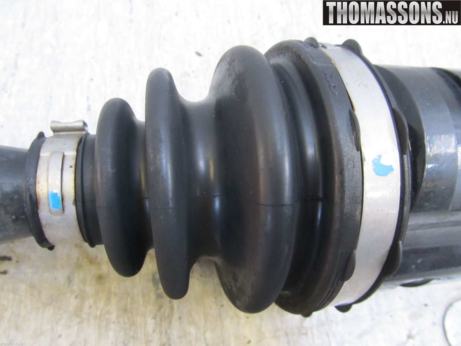 Toyota AVENSIS 09-15 Drivaxel Fram Höger