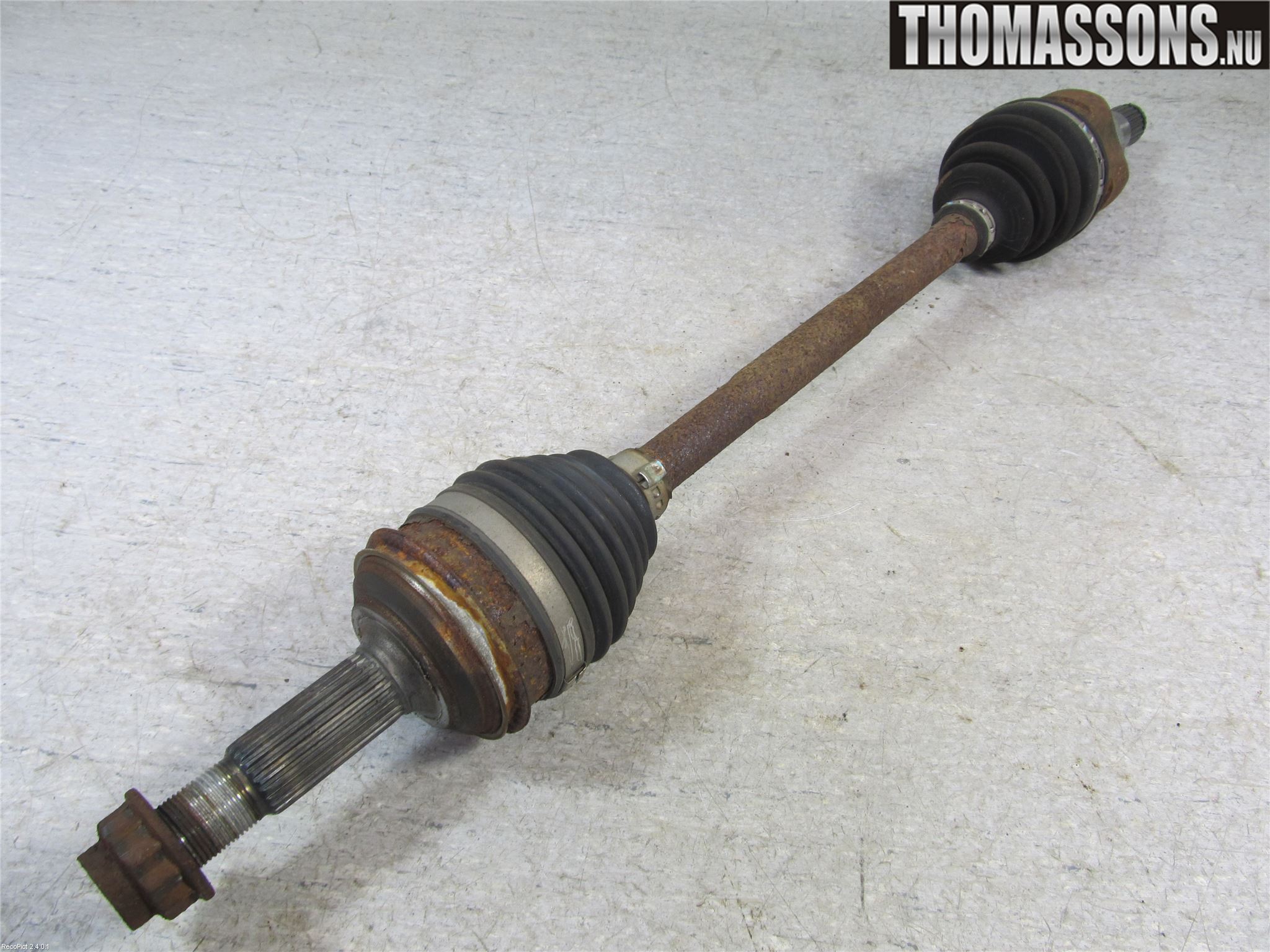 Toyota iQ Drivaxel Fram Vänster