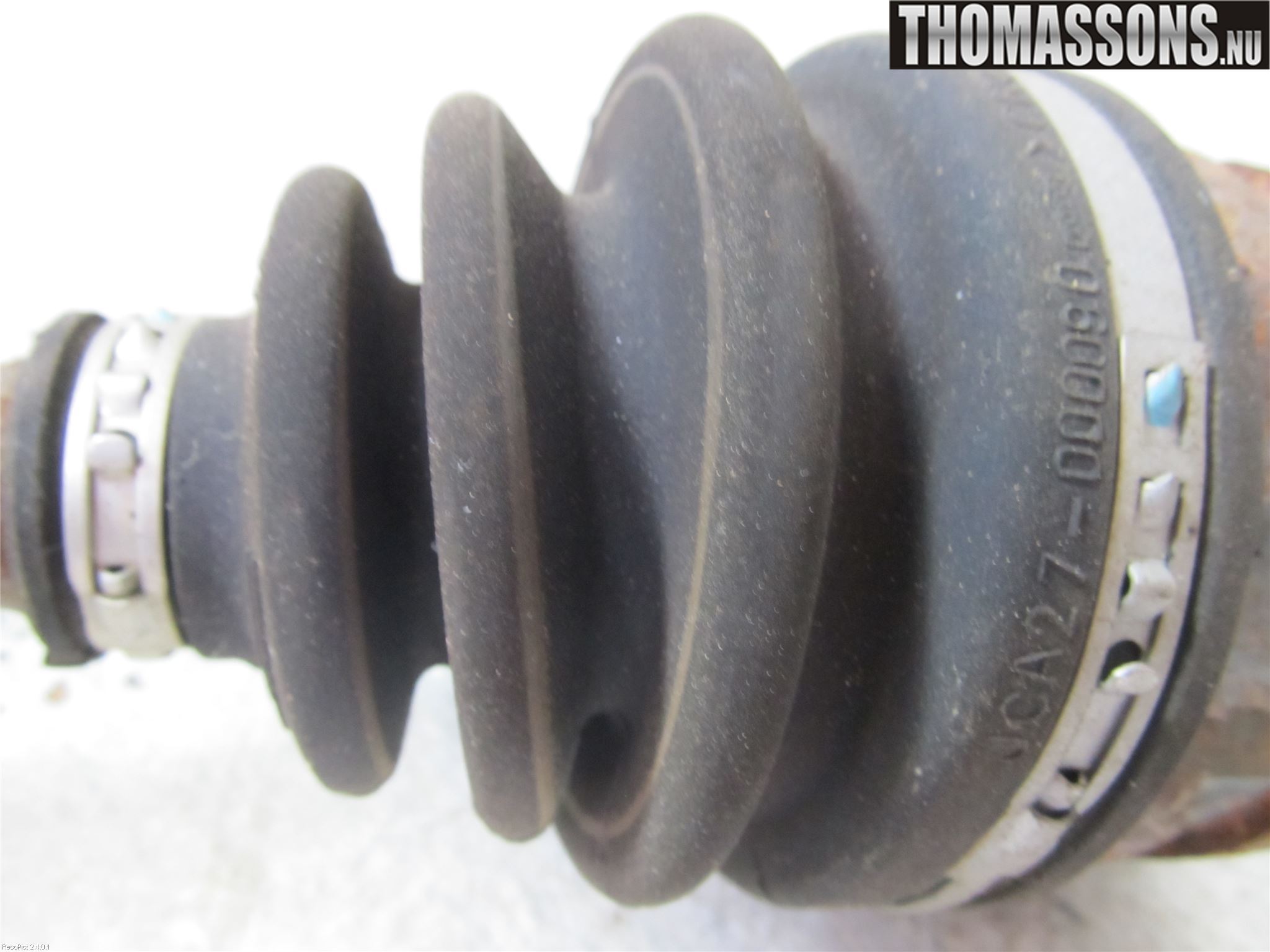 Toyota iQ Drivaxel Fram Vänster