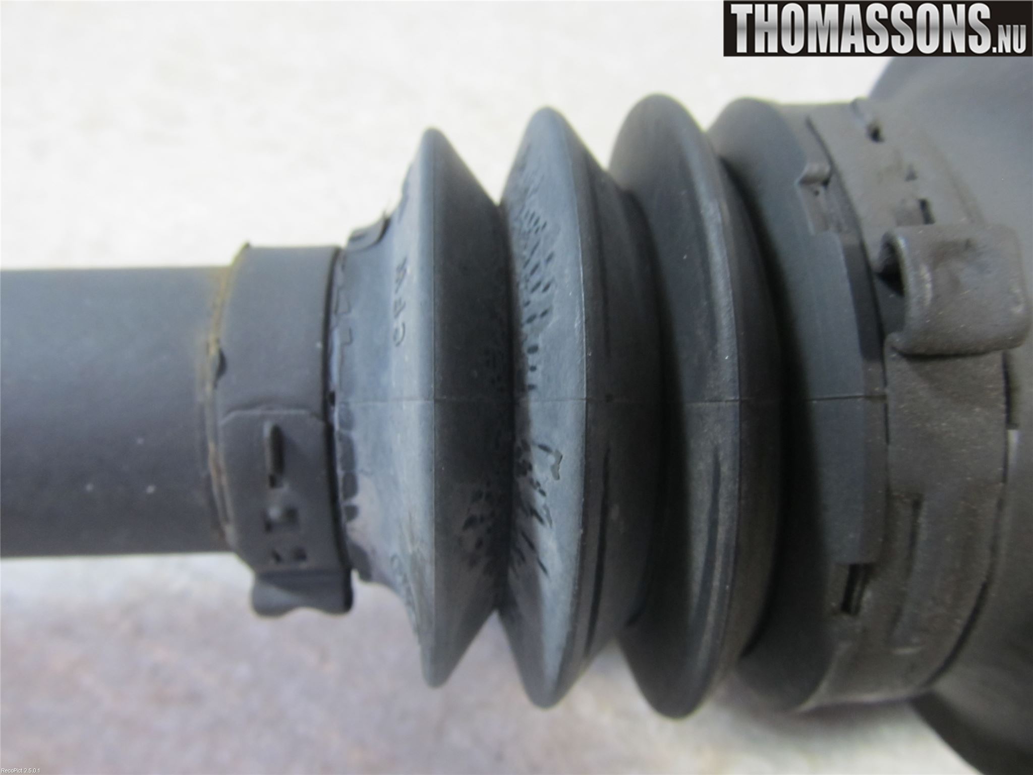 Mercedes-Benz MB SLK 200-350 (R171) 05-11 Drivaxel Bak Vänster