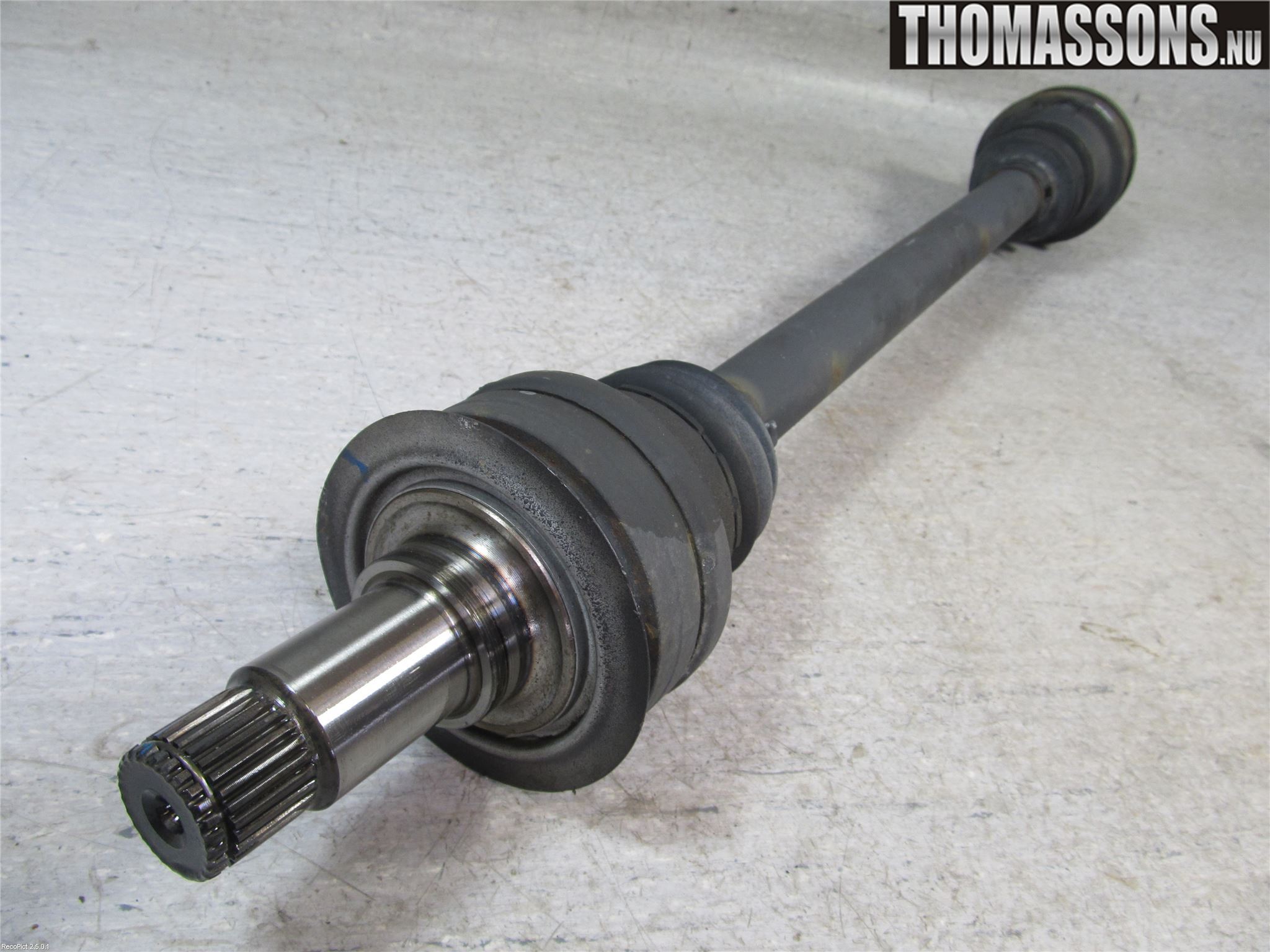 Mercedes-Benz MB SLK 200-350 (R171) 05-11 Drivaxel Bak Höger