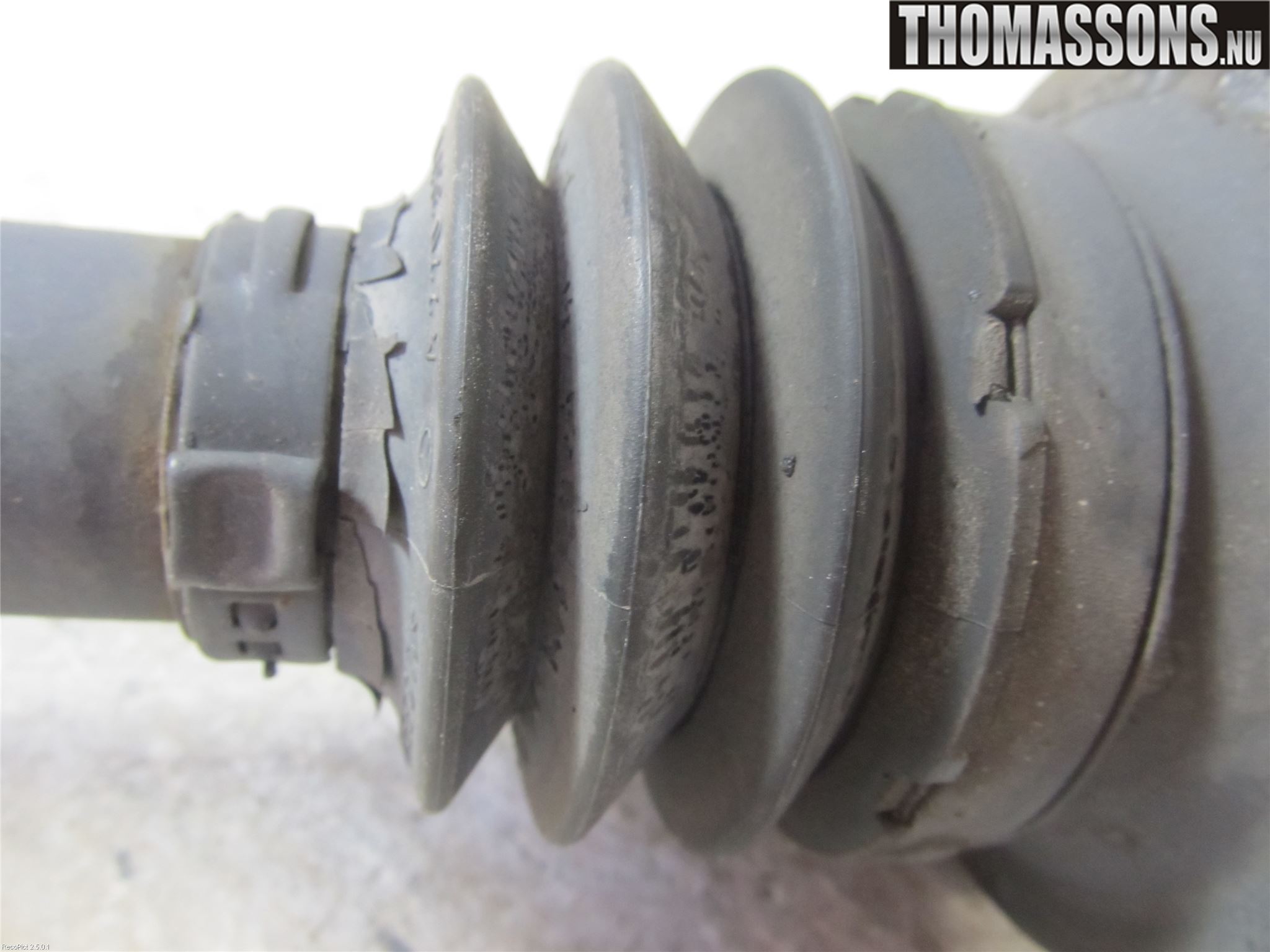 Mercedes-Benz MB SLK 200-350 (R171) 05-11 Drivaxel Bak Höger