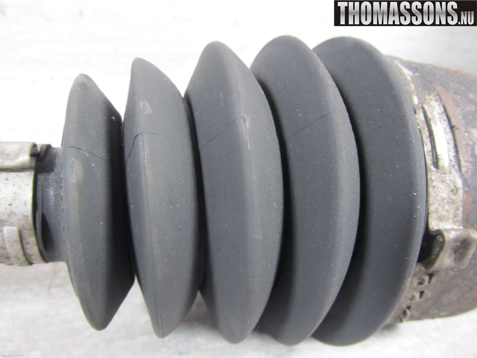 Mercedes-Benz MB ML (W164) 05-11 Drivaxel Bak Höger