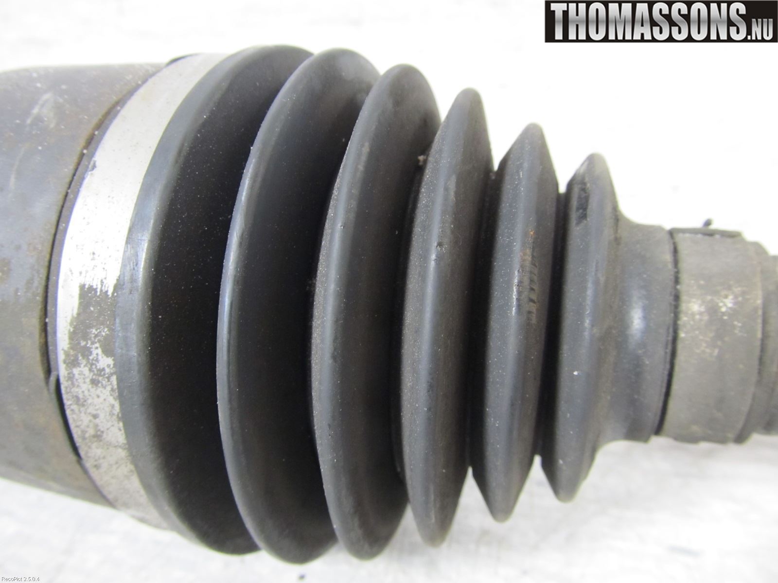 Mercedes-Benz MB ML (W164) 05-11 Drivaxel Bak Höger