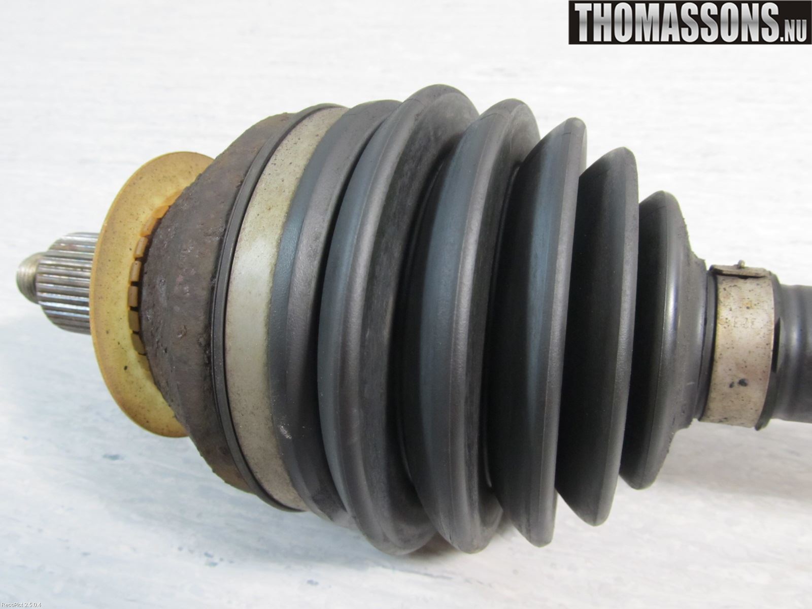 Skoda ROOMSTER Drivaxel Fram Vänster