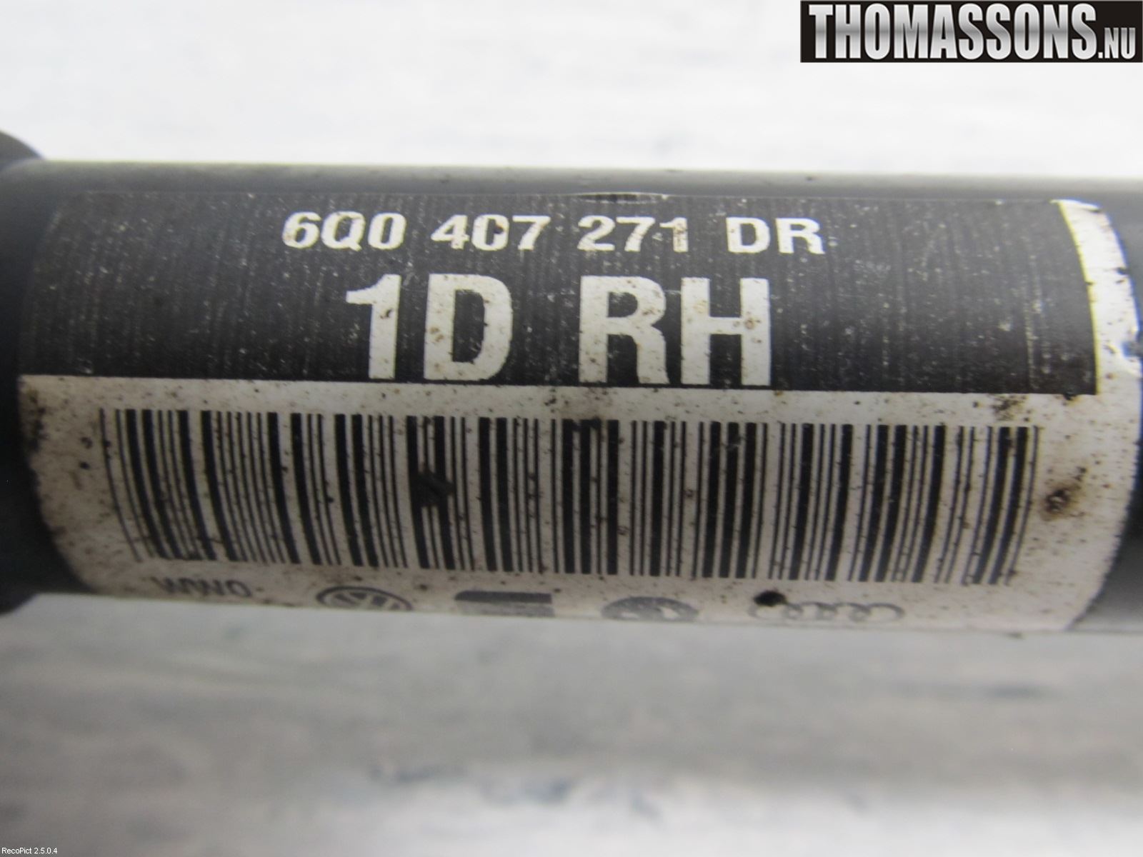 Skoda ROOMSTER Drivaxel Fram Vänster