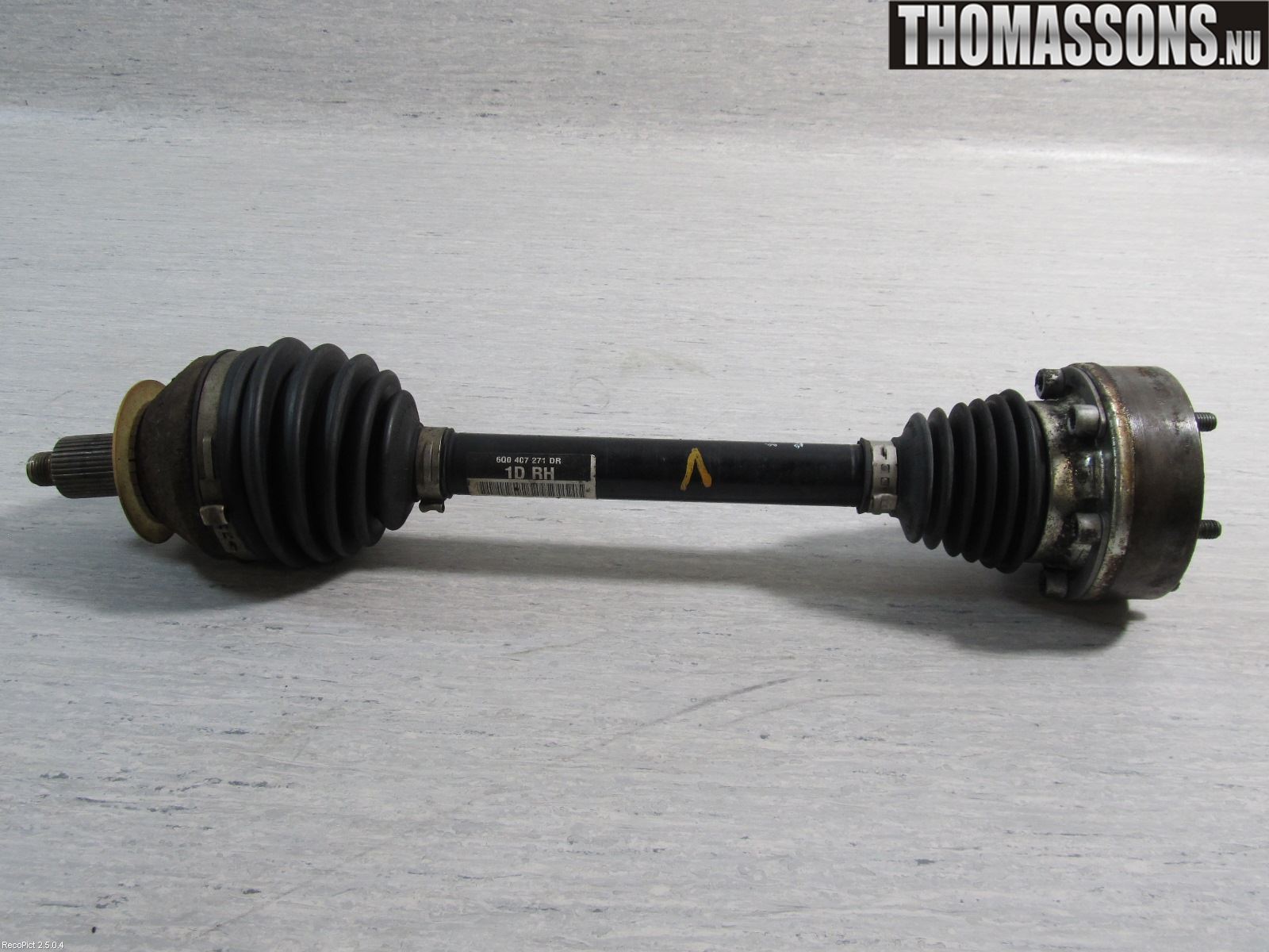 Skoda ROOMSTER Drivaxel Fram Vänster