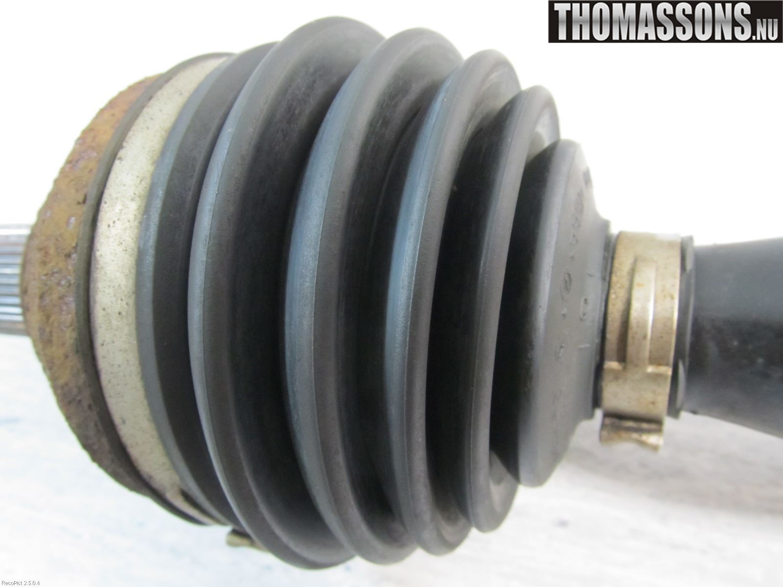 Skoda ROOMSTER Drivaxel Fram Höger