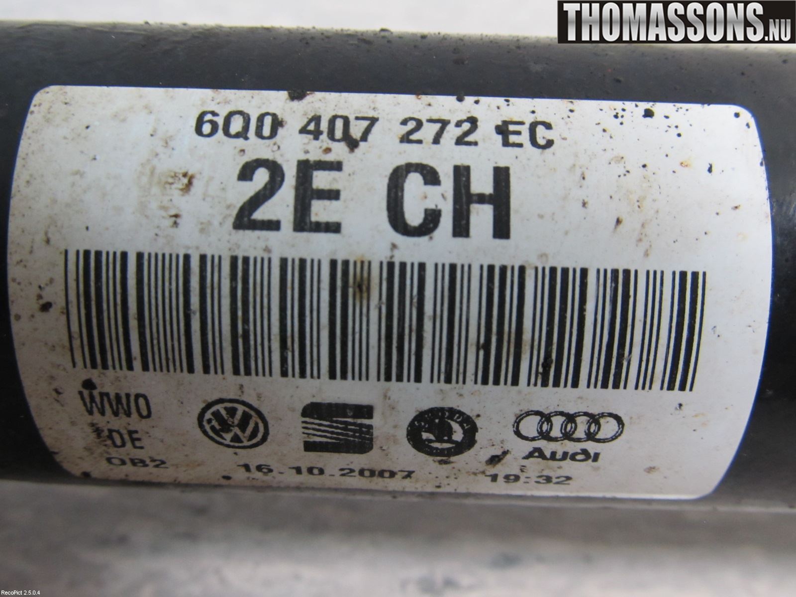 Skoda ROOMSTER Drivaxel Fram Höger