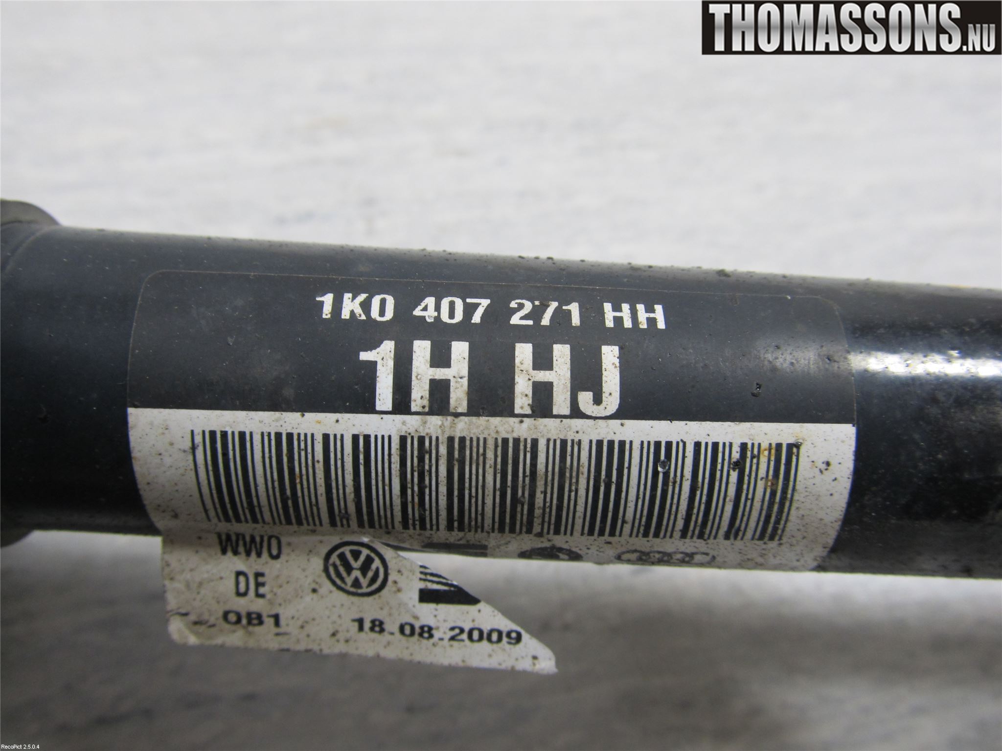 Volkswagen VW PASSAT 05-11 Drivaxel Fram Vänster