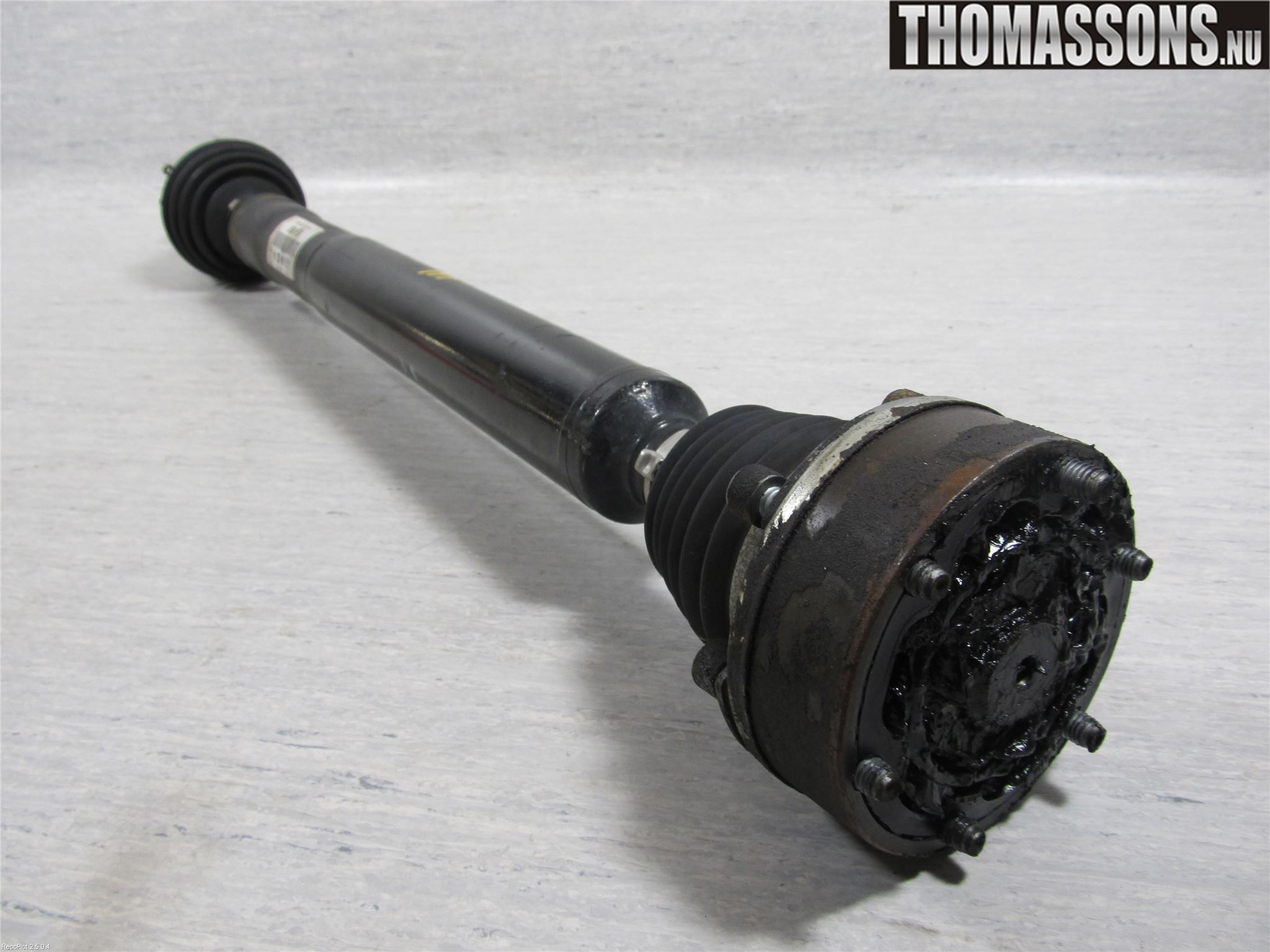 Volkswagen VW PASSAT 05-11 Drivaxel Fram Höger