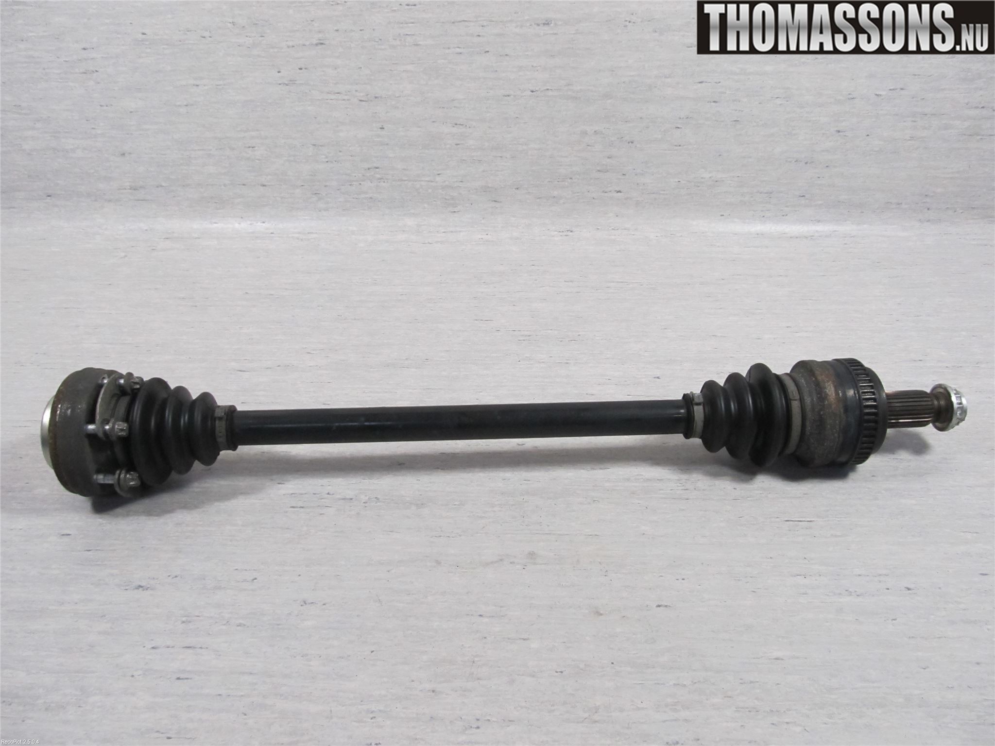 BMW 1 E82/88 Coupé/Cab 06-13 Drivaxel Bak Höger